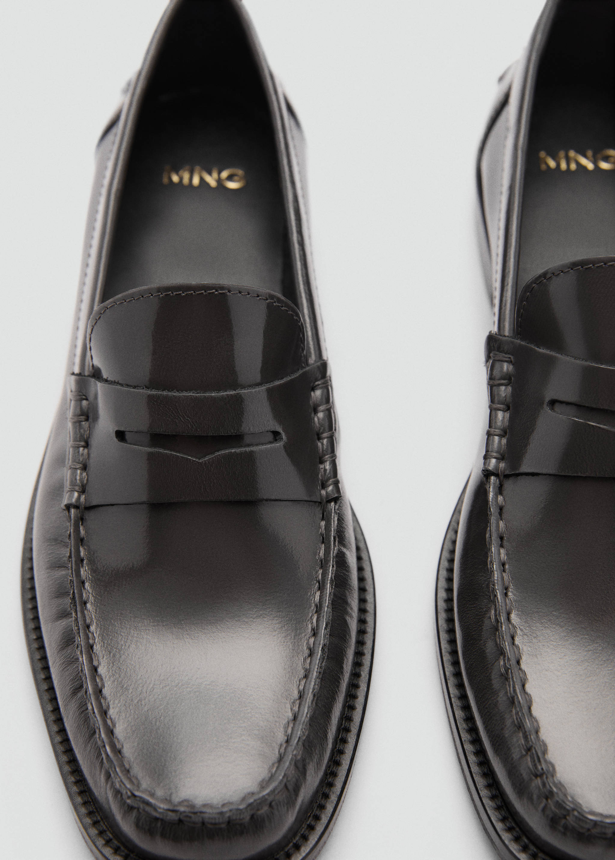 Leather loafers - Details of the article 2