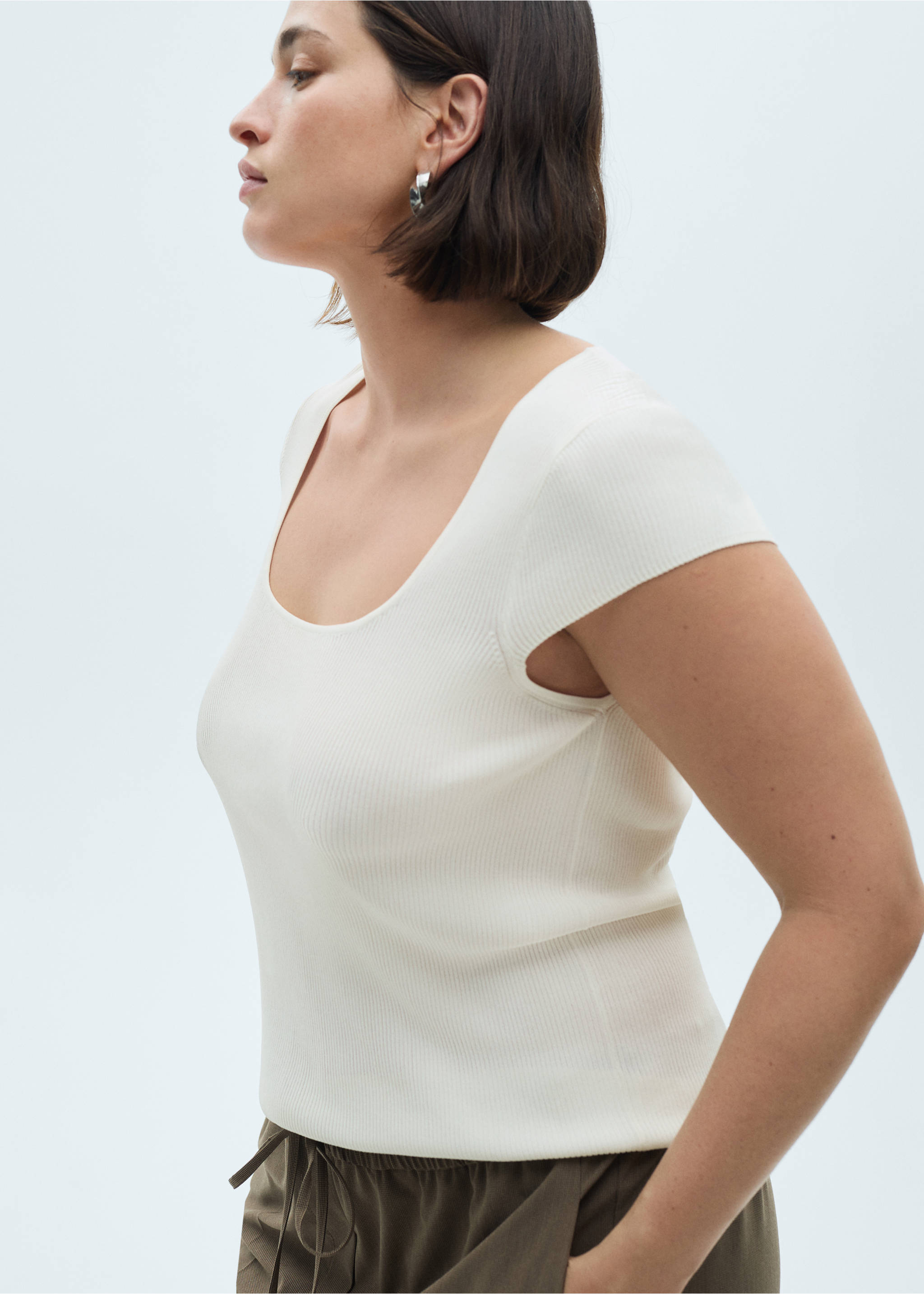 Fine ribbed knit top - Details of the article 5, Off White. Ref: 77084028-00.