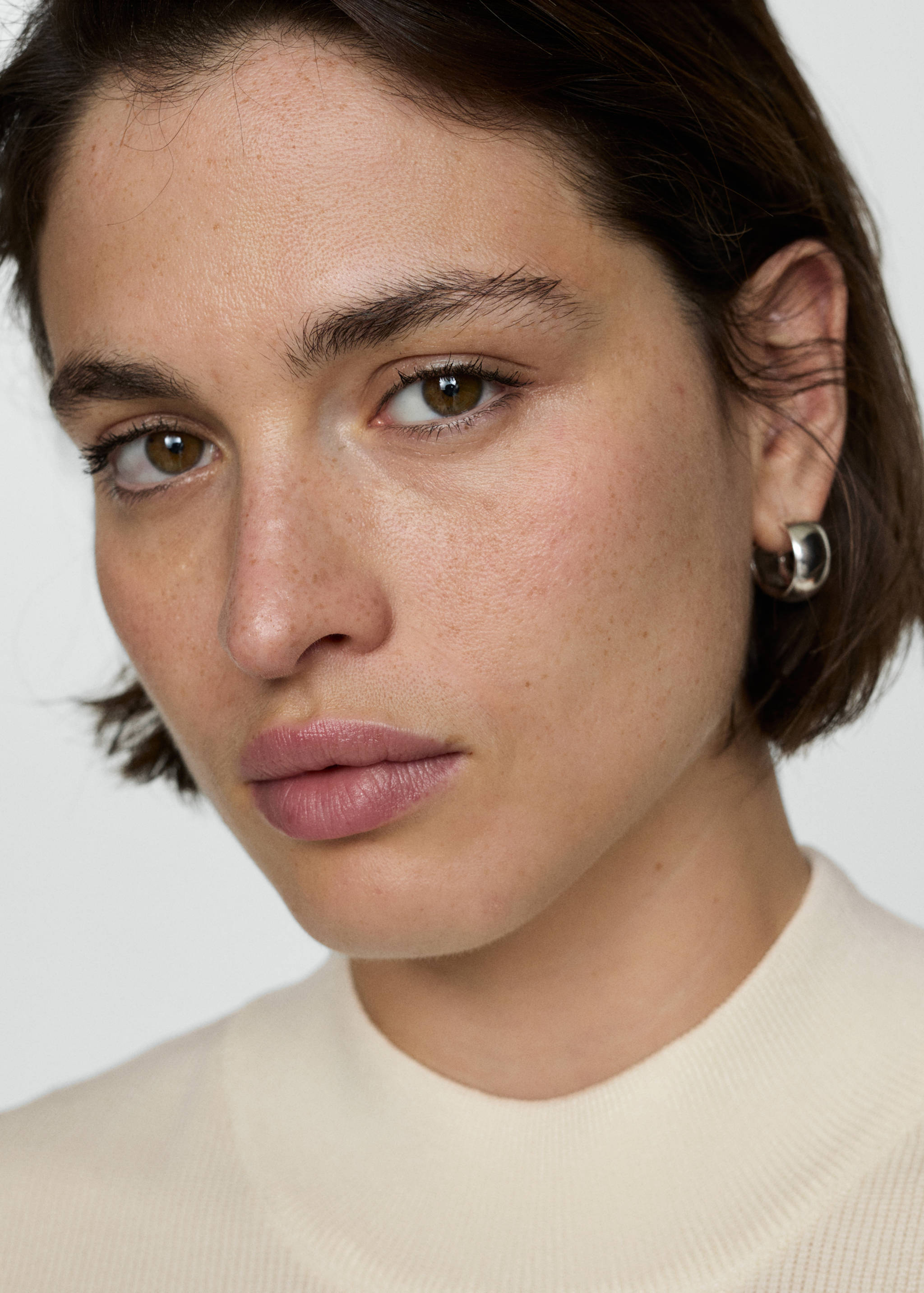 Strickkleid mit halbhohem Kragen - Detail des Artikels 4