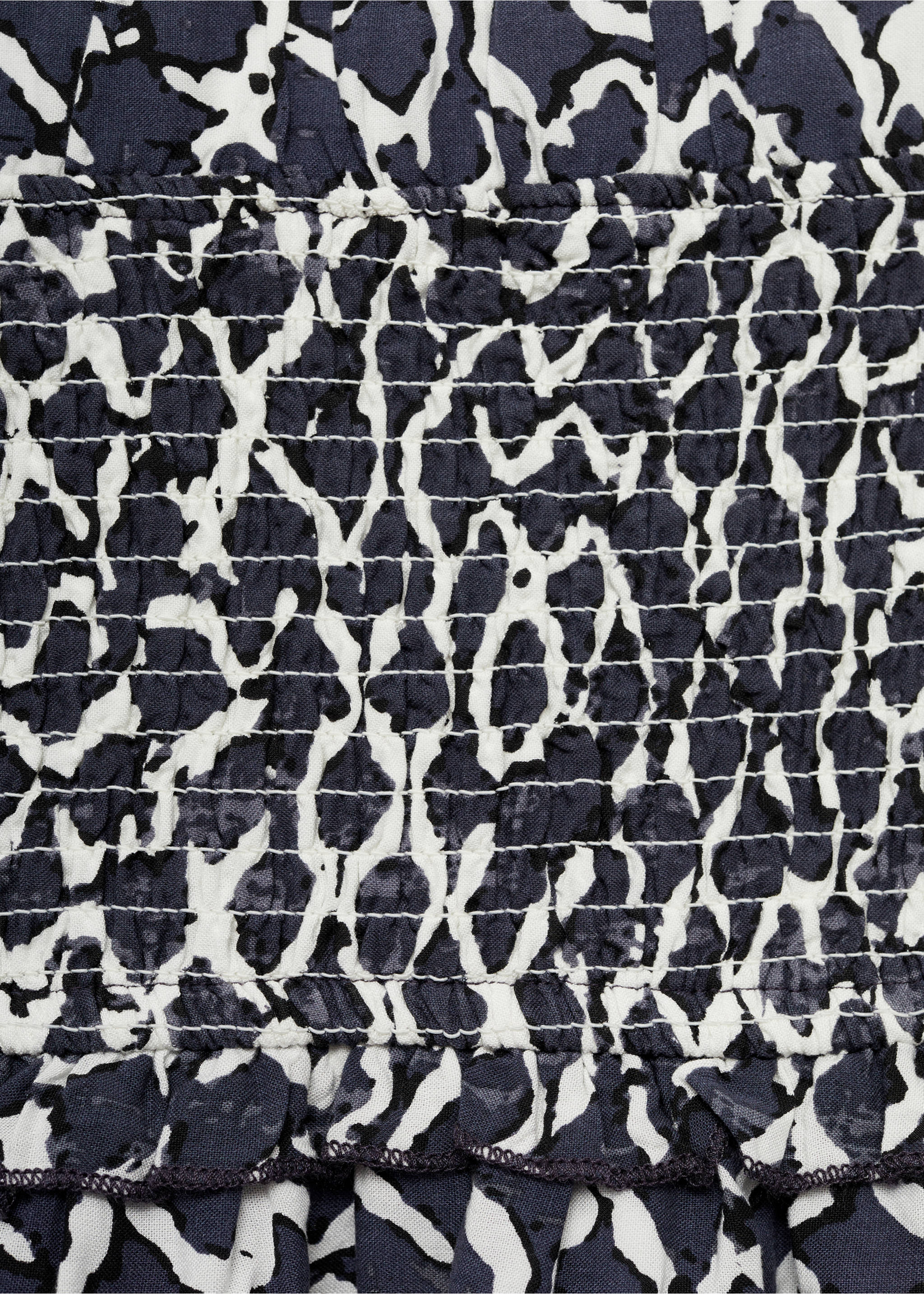 Gathered skirt with ruffles - Details of the article 8, Charcoal. Ref: 77084042-00.