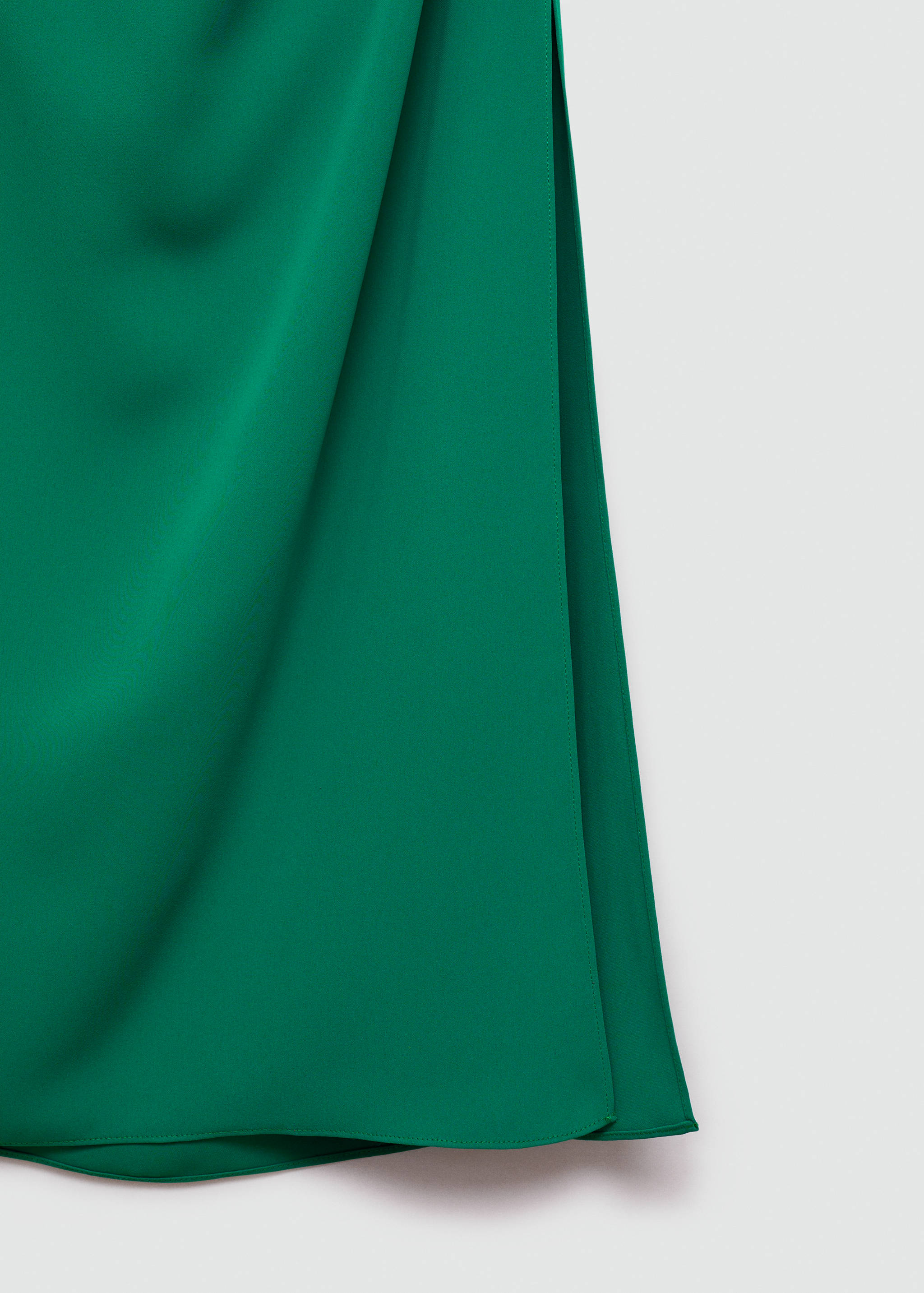 Asymmetrisches Kleid mit drapierten Details - Detail des Artikels 0