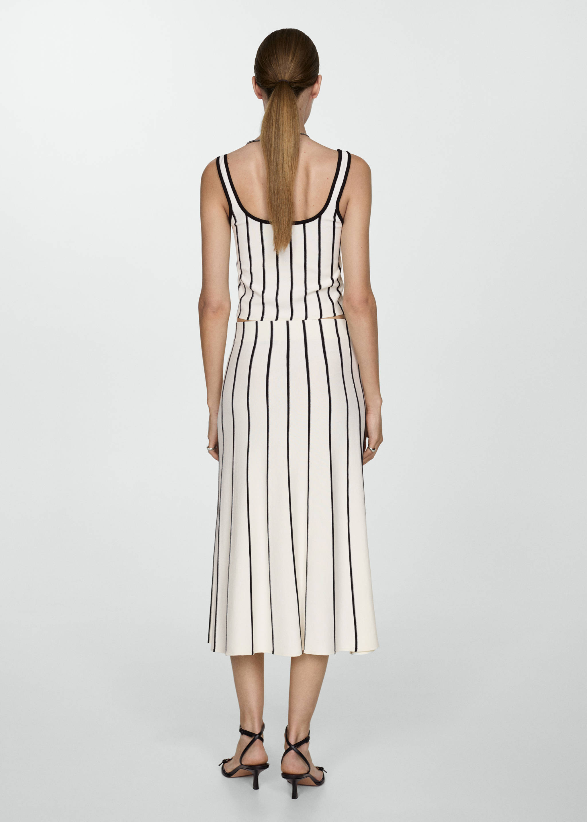 Faldilla punt ratlles - Revers de l'article