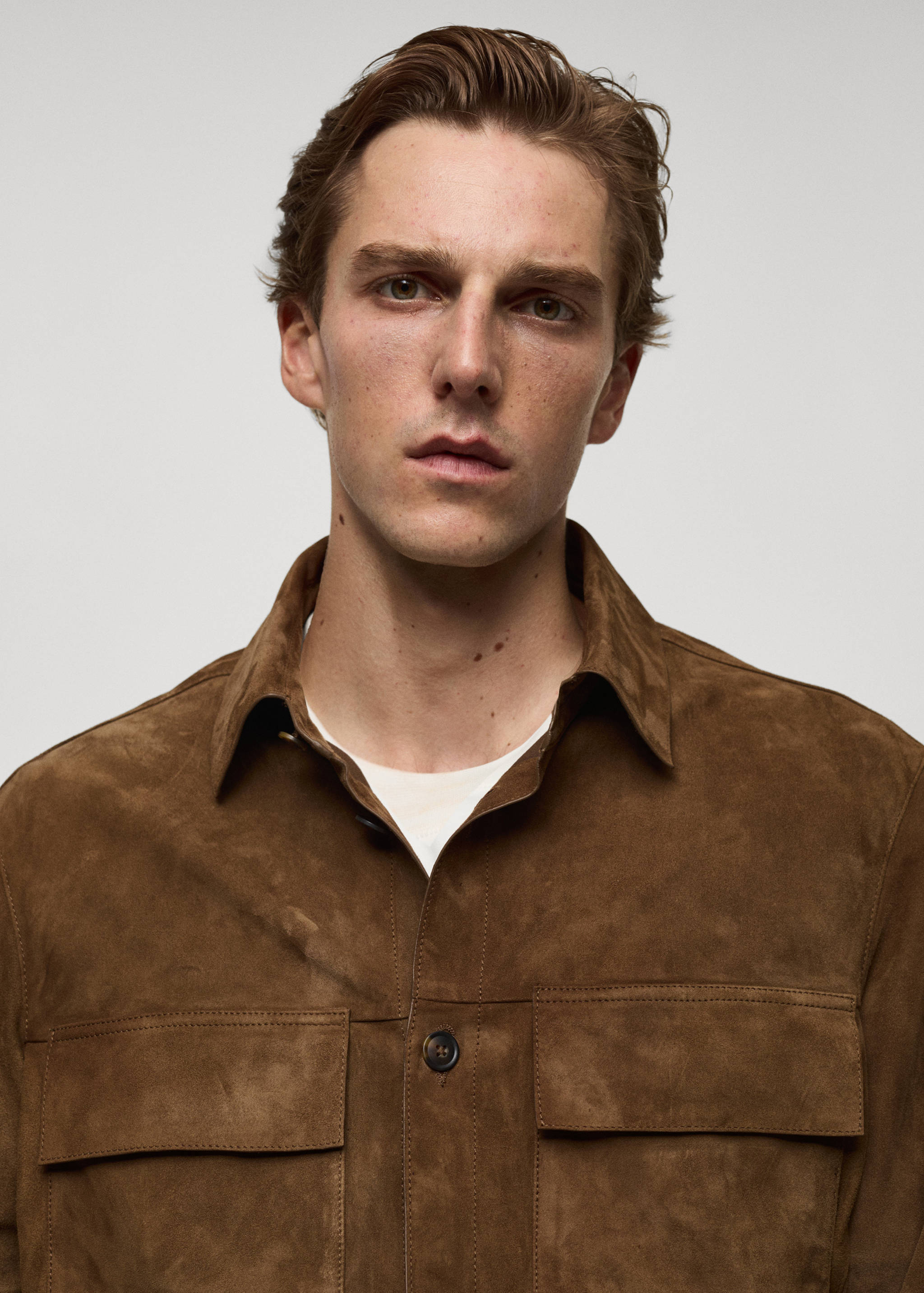 100% suede overshirt with pockets - Details of the article 1