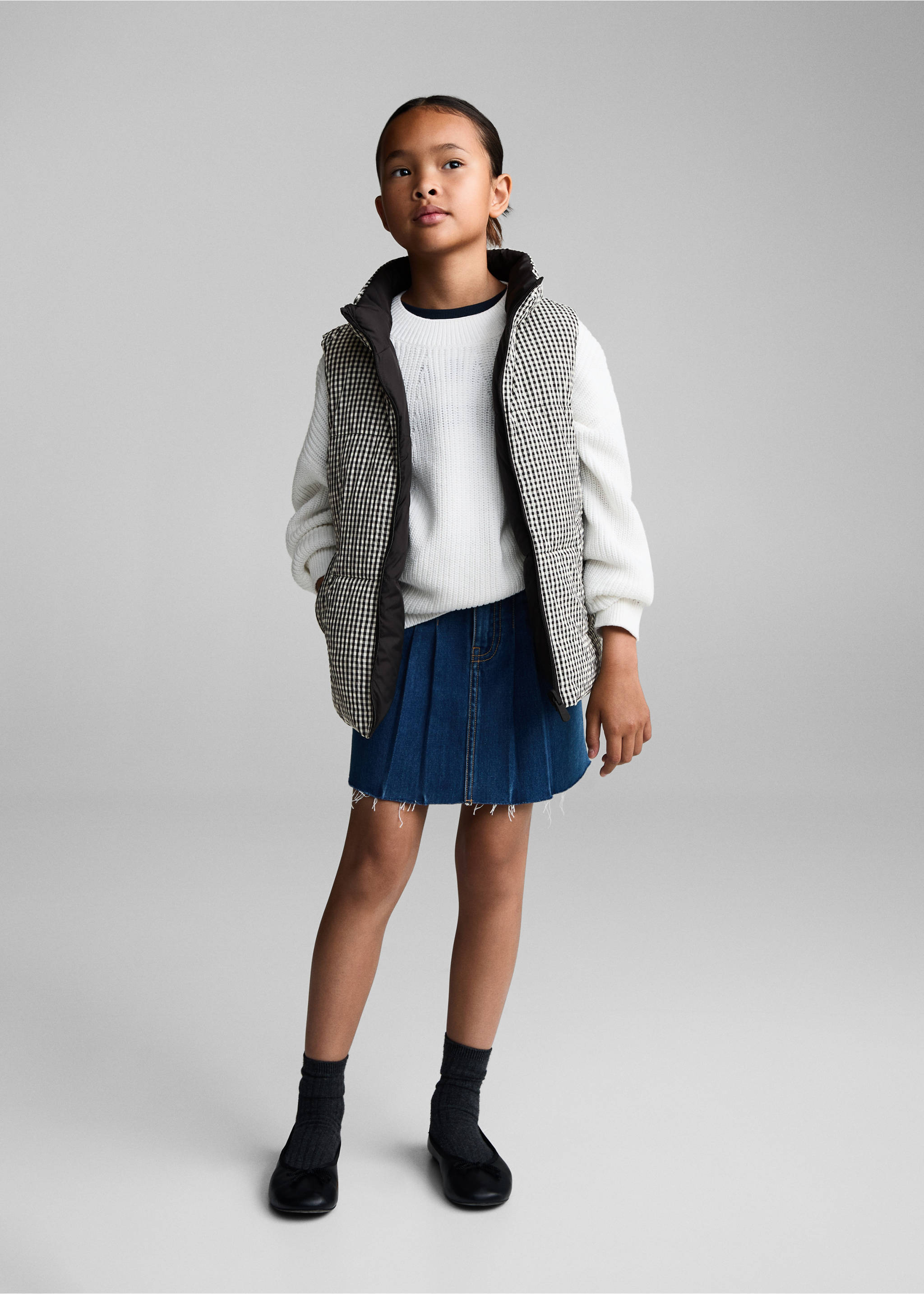 Reversible quilted gilet - General plane, Black. Ref: 77084435-00.