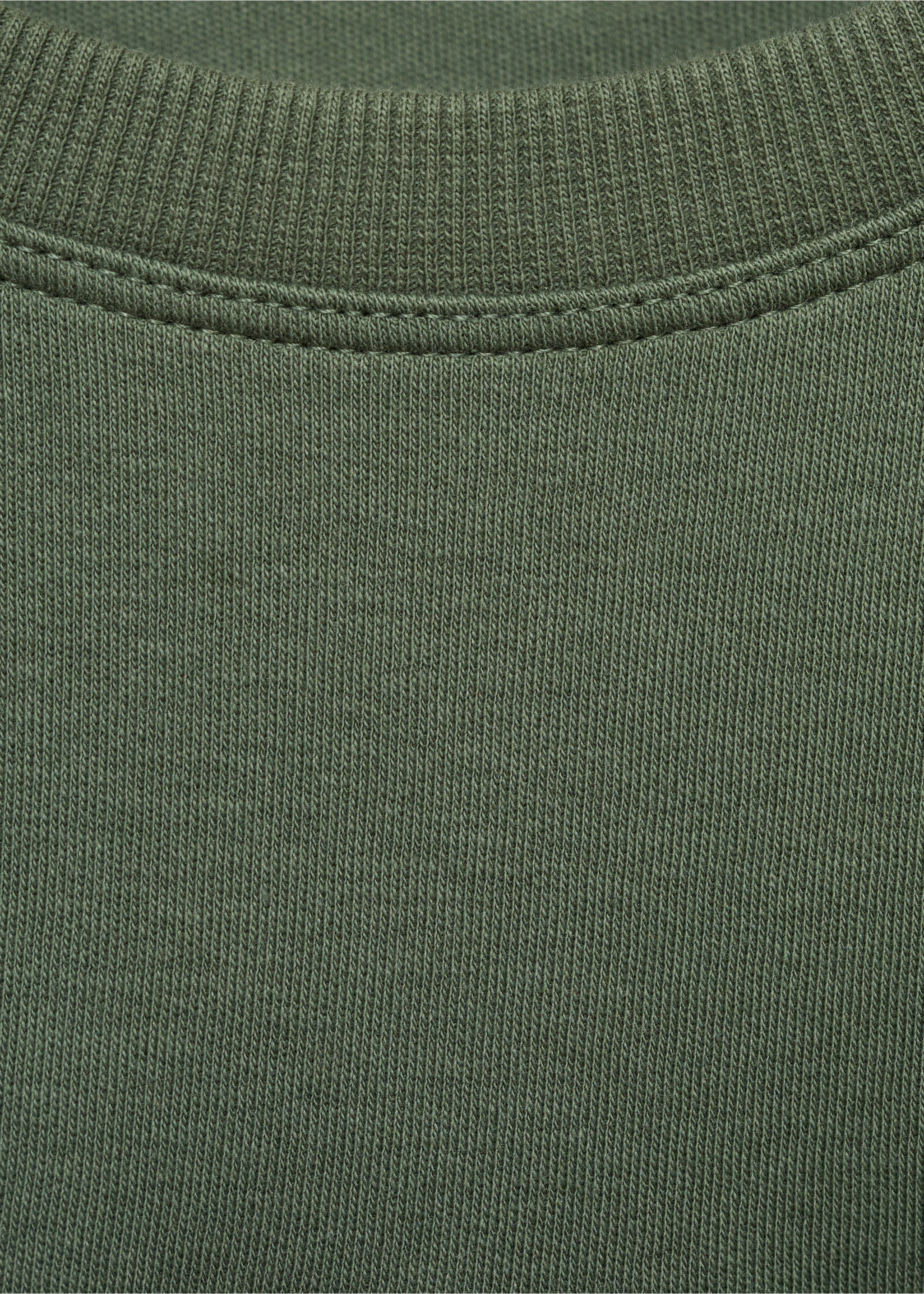 Long sleeve cotton t-shirt - Details of the article 8, Forest Green. Ref: 77084437-00.