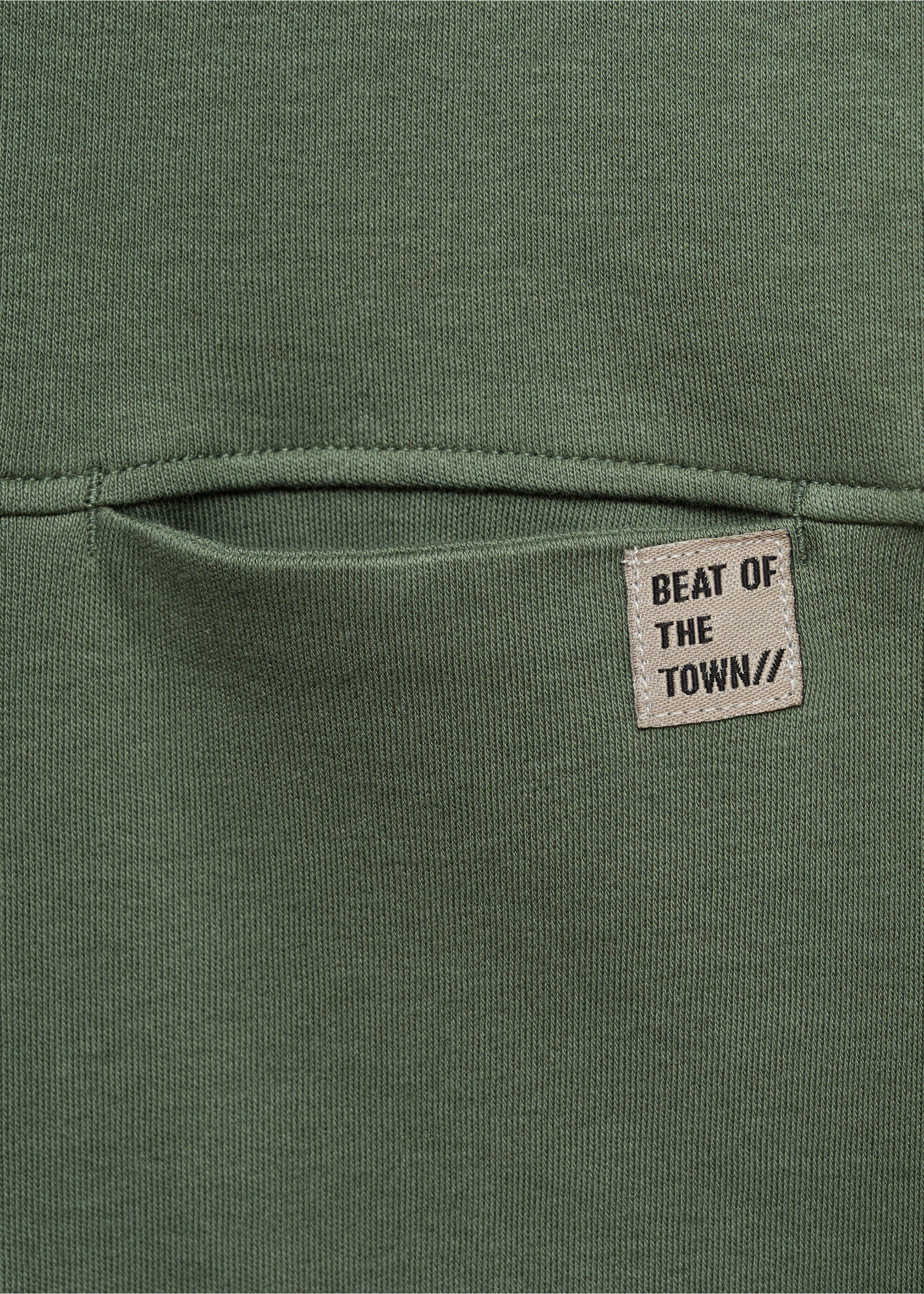 Long sleeve cotton t-shirt - Details of the article 0, Forest Green. Ref: 77084437-00.