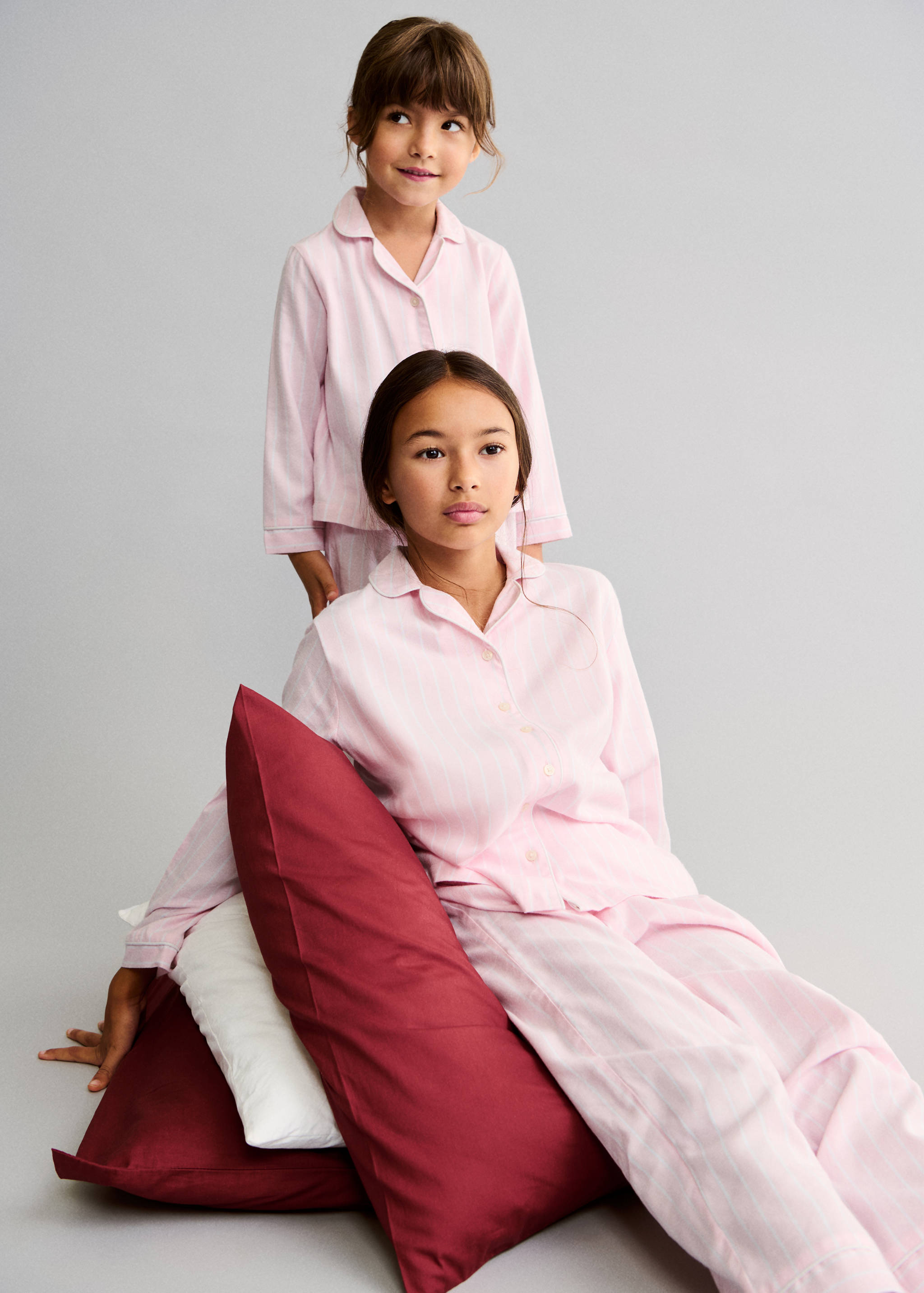Striped long pyjamas - Details of the article 3