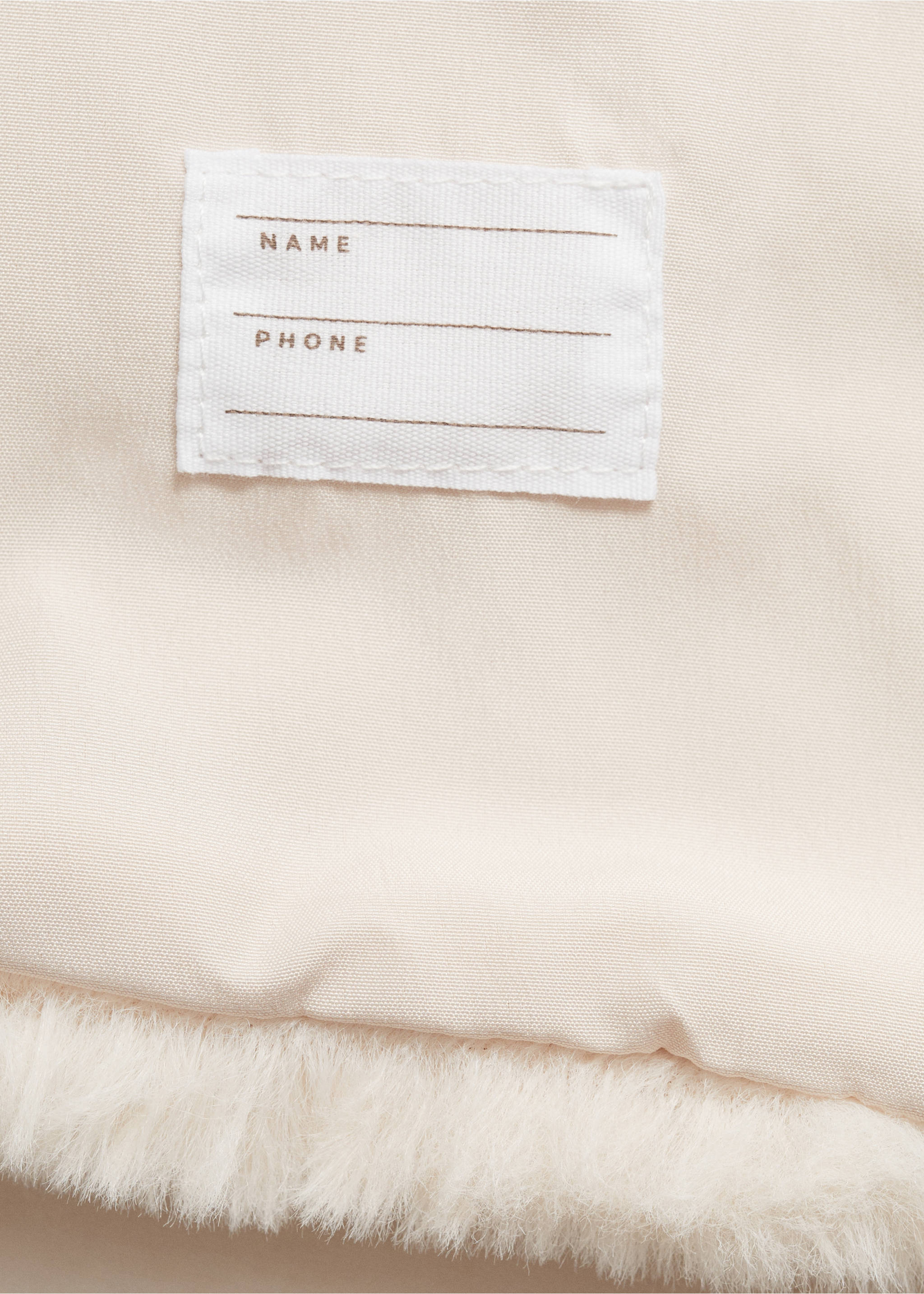 Fur-effect gilet with pockets - Details of the article 0, Ecru. Ref: 77084759-00.