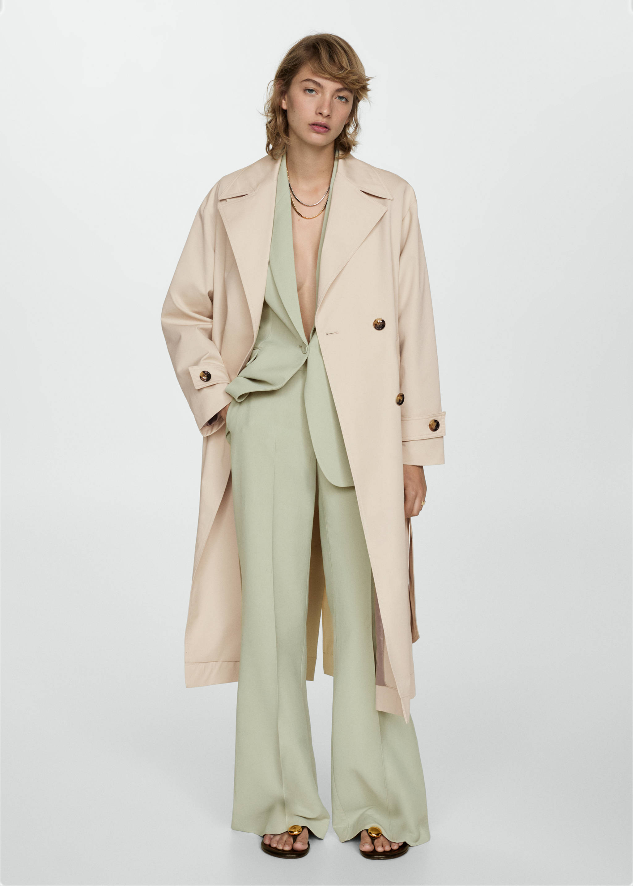 Long double-breasted trench coat - General plane