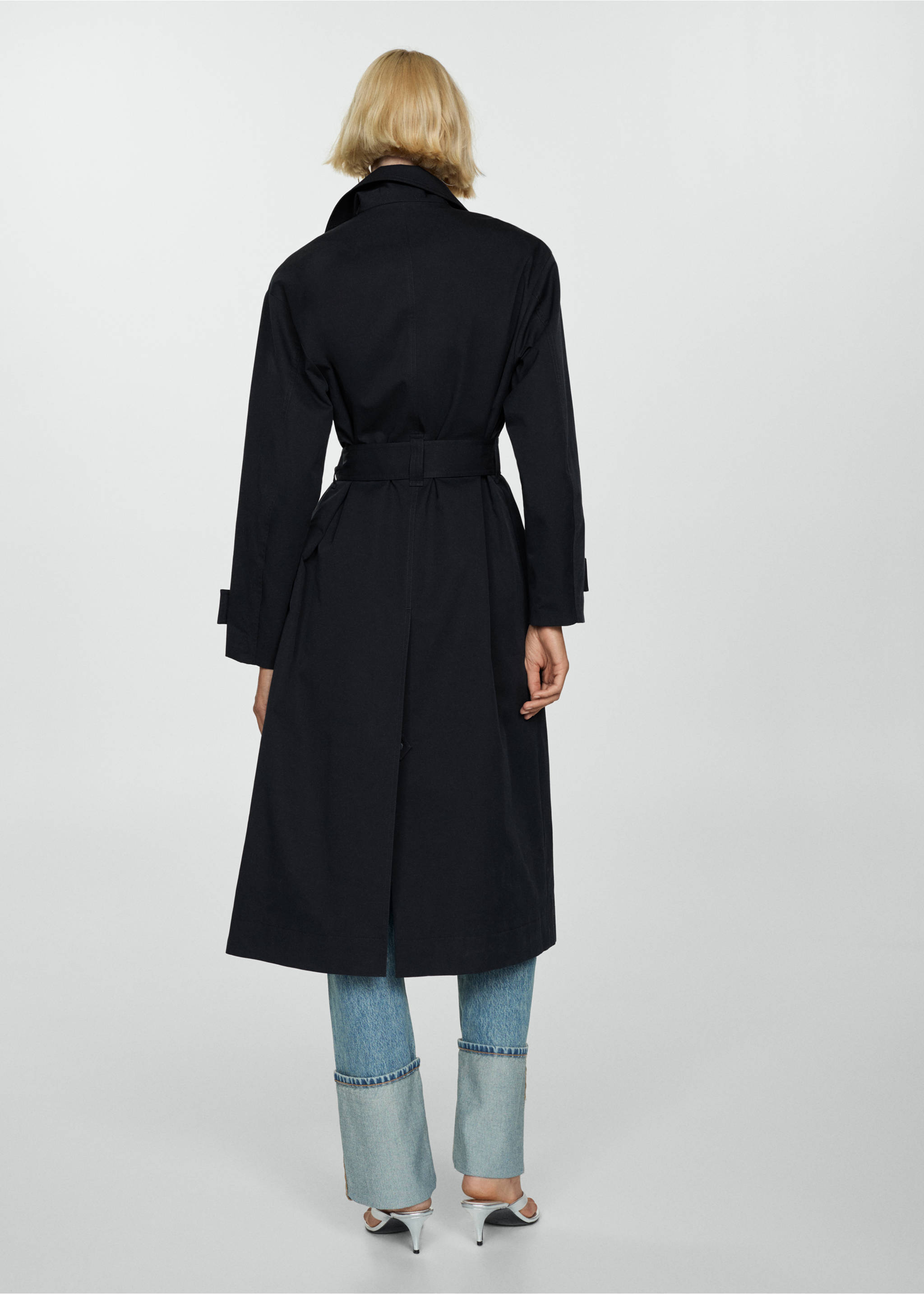 Long double-breasted trench coat - Reverse of the article, Black. Ref: 77084762-00.