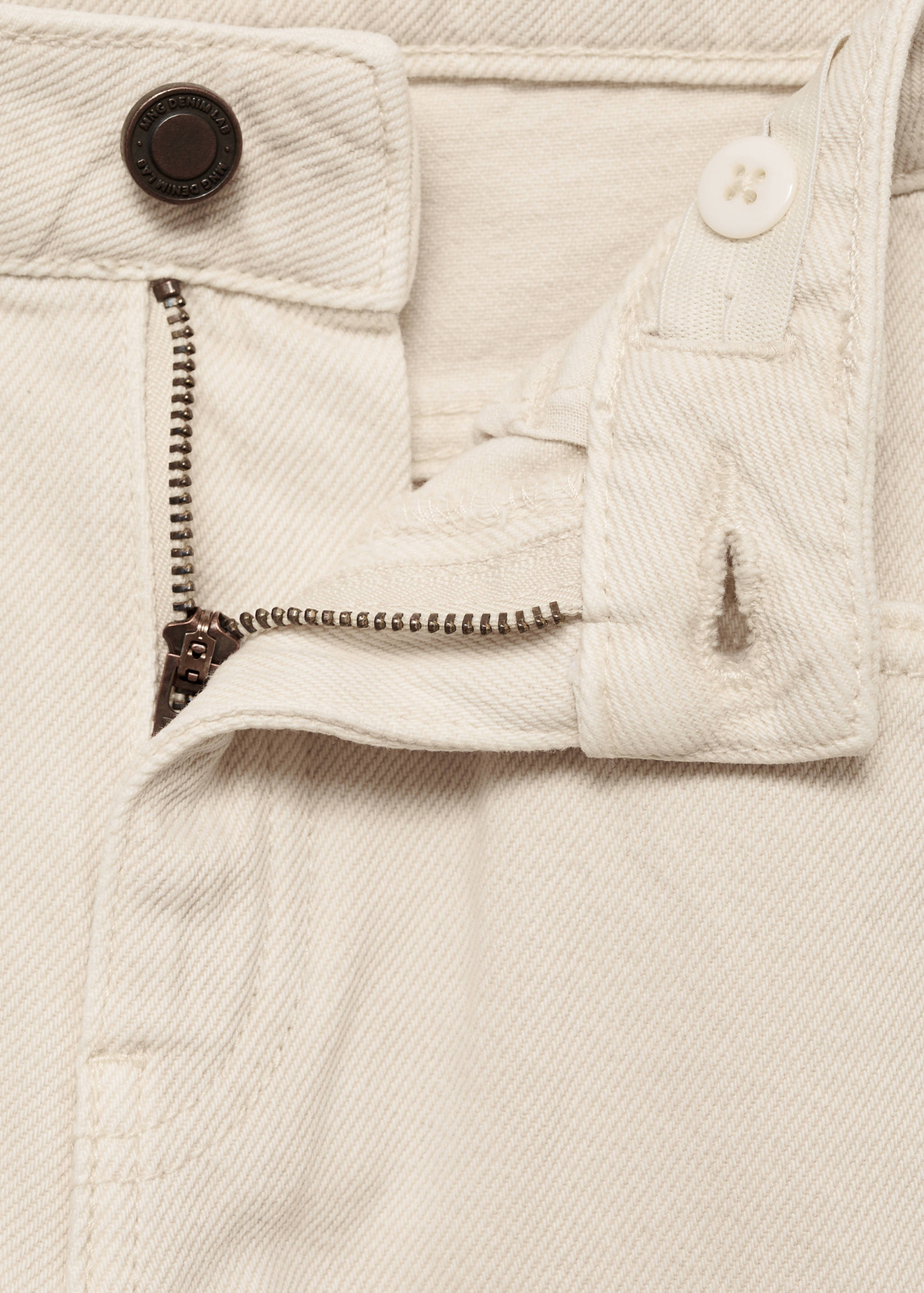Ripped straight jeans - Details of the article 8