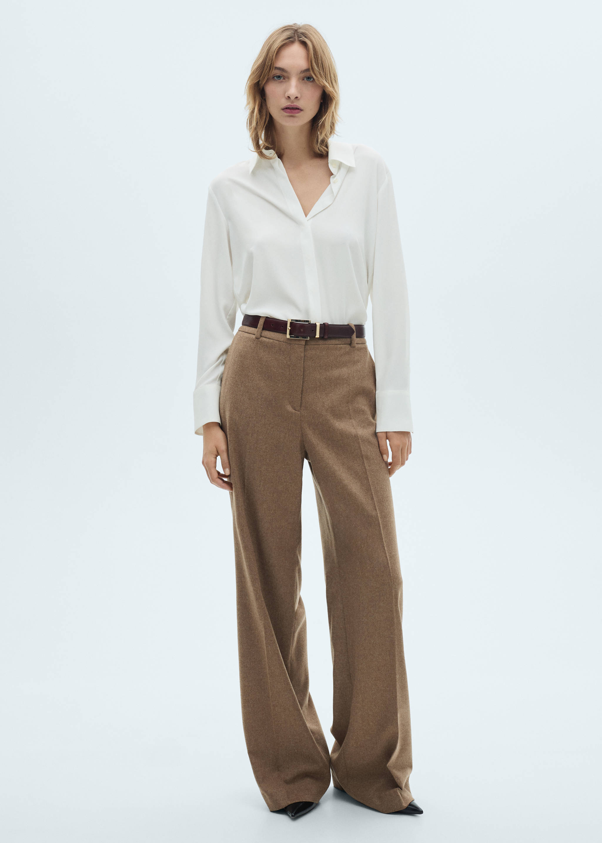 Camisa manga larga fluida - Plano general