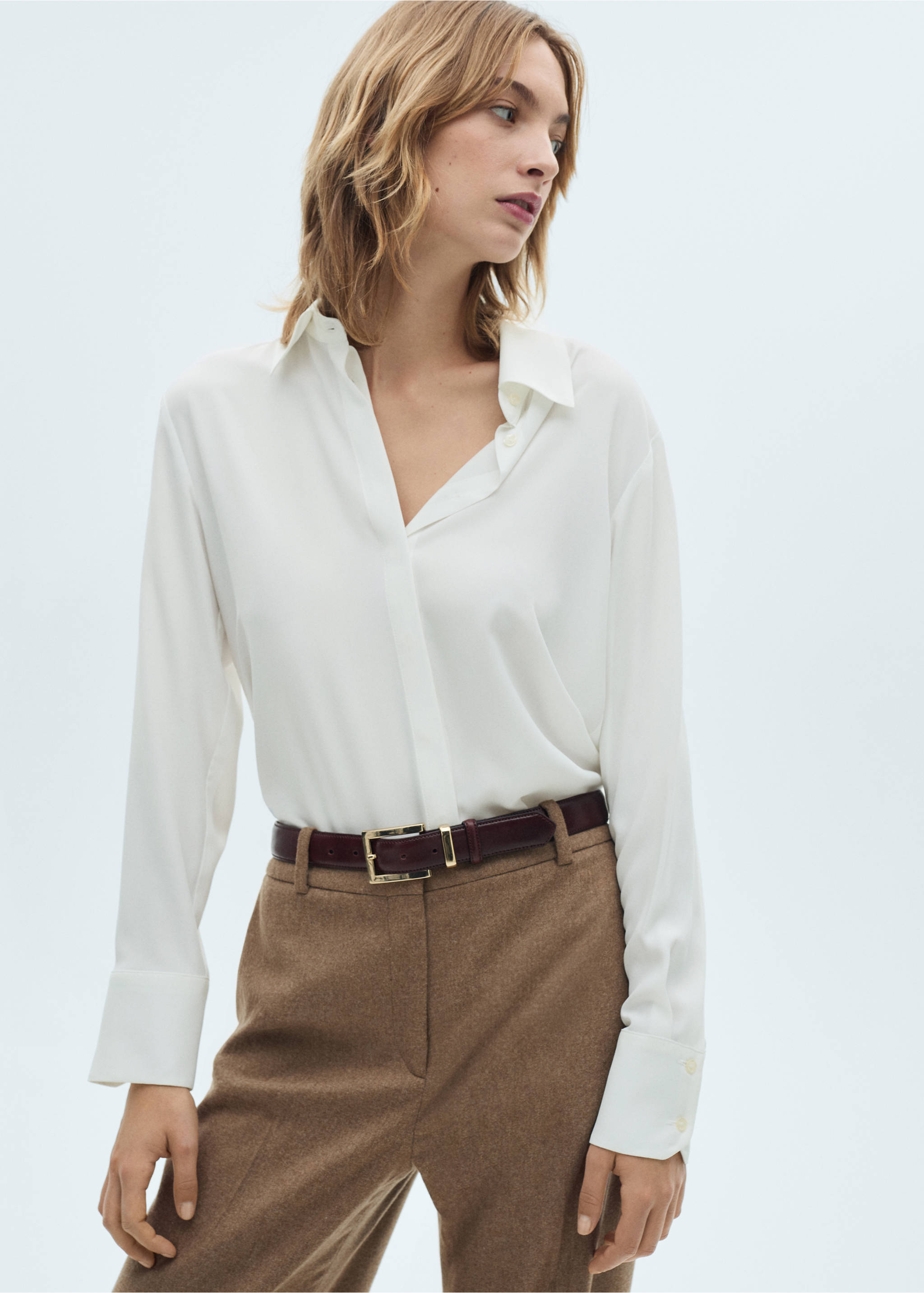 Camisa manga larga fluida - Plano medio, Blanco roto. Ref: 77085628-00.