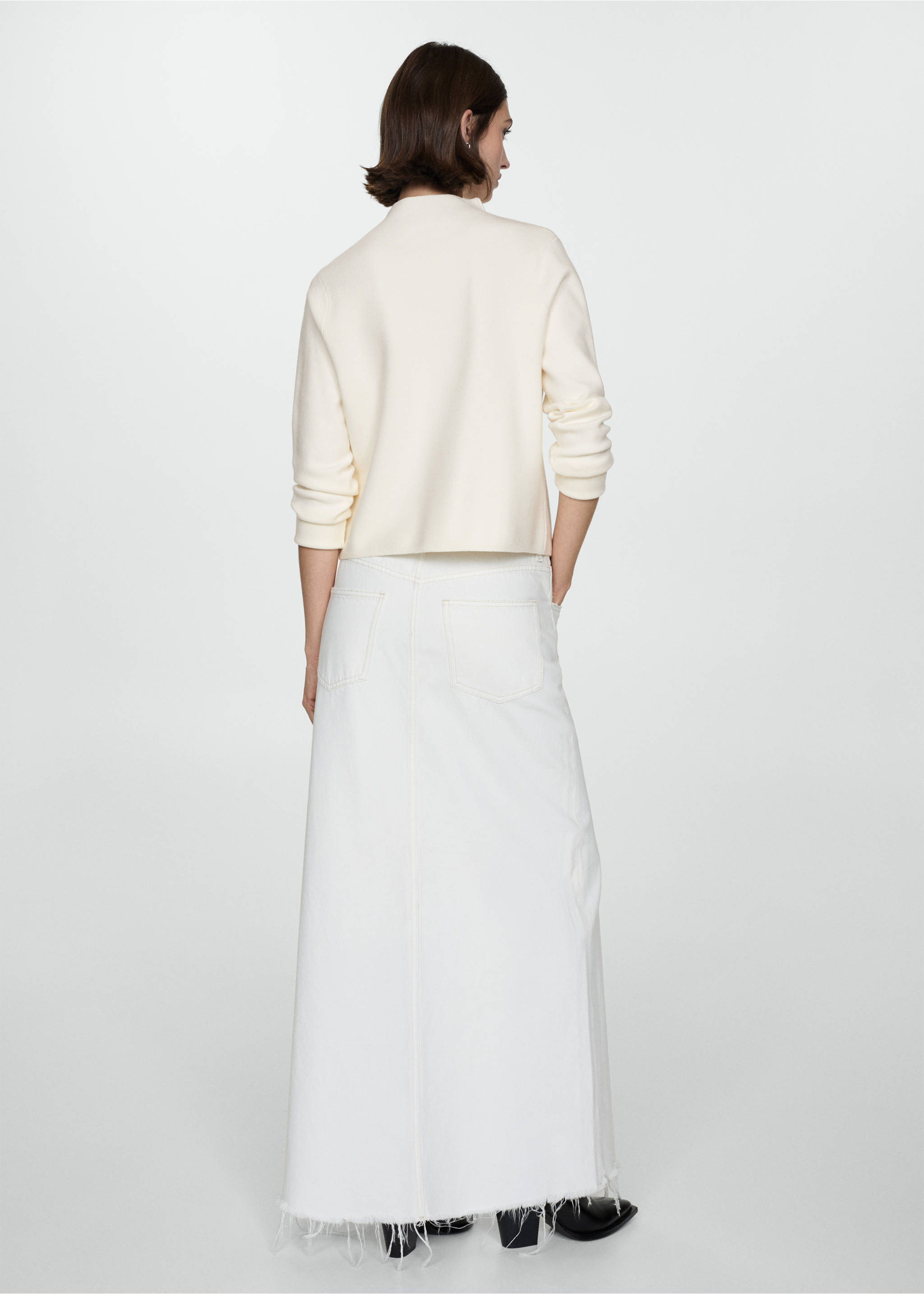 Perkins-neck sweater - Reverse of the article, Ecru. Ref: 77085636-00.