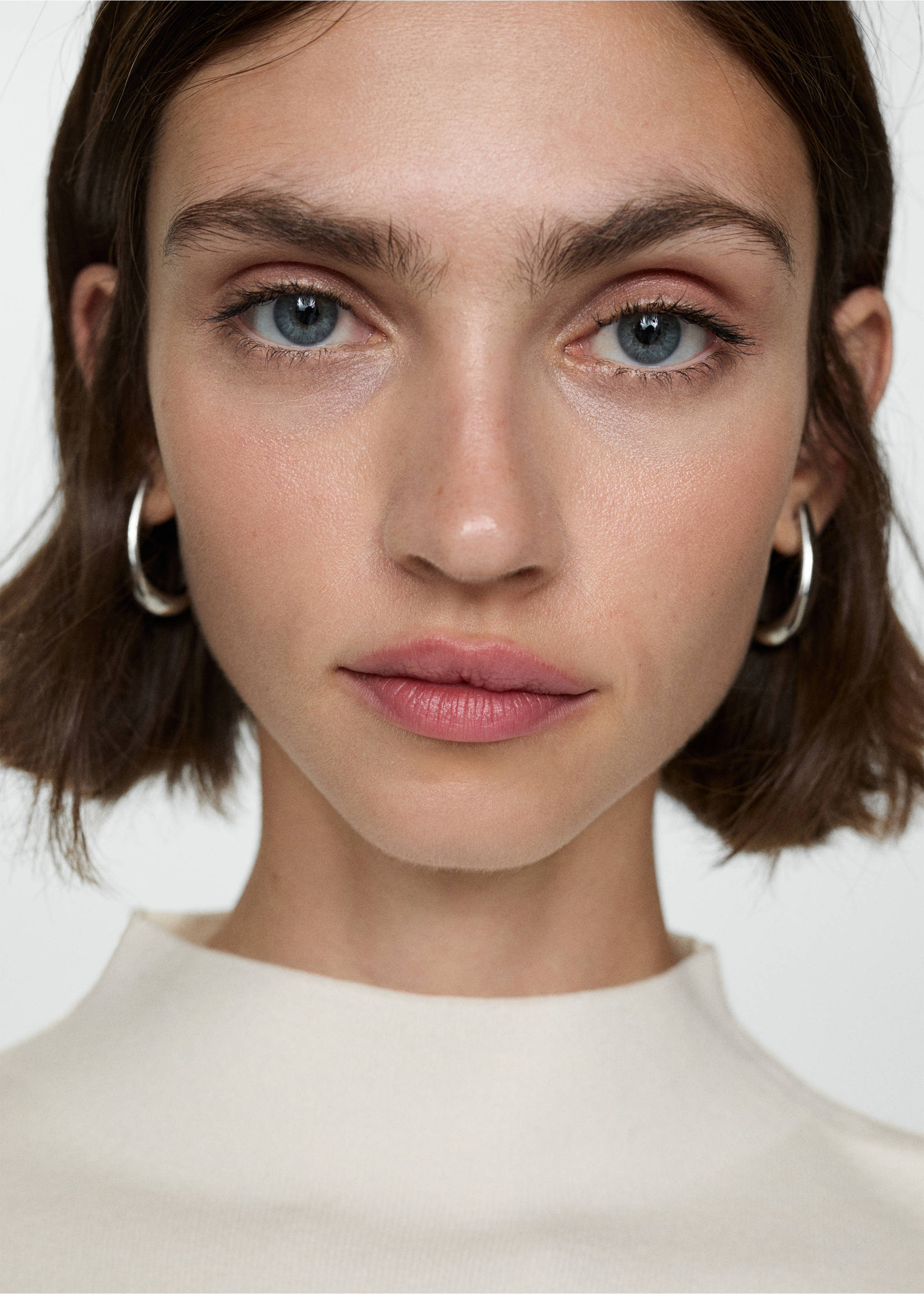 Perkins-neck sweater - Details of the article 1, Ecru. Ref: 77085636-00.