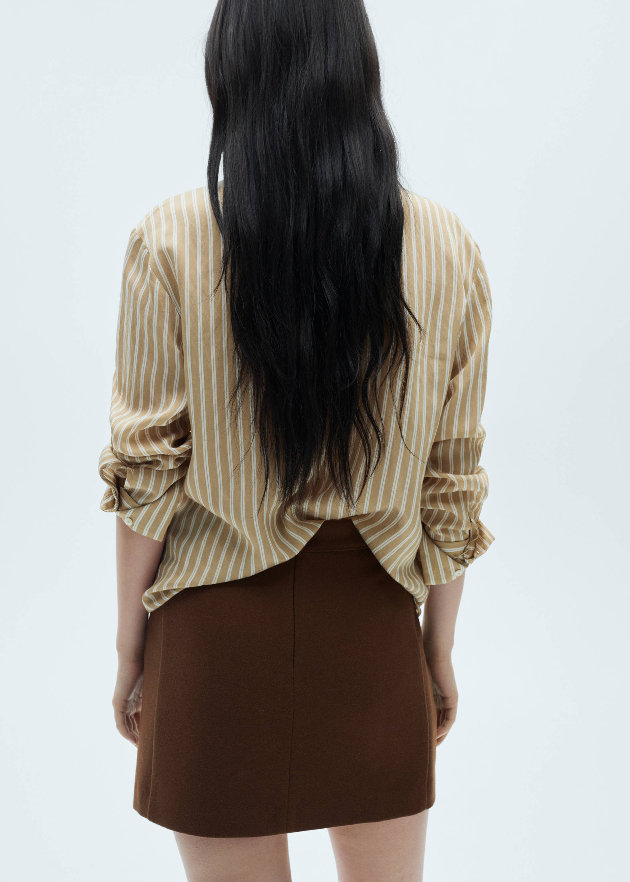 Saia curta de lã - Verso do artigo