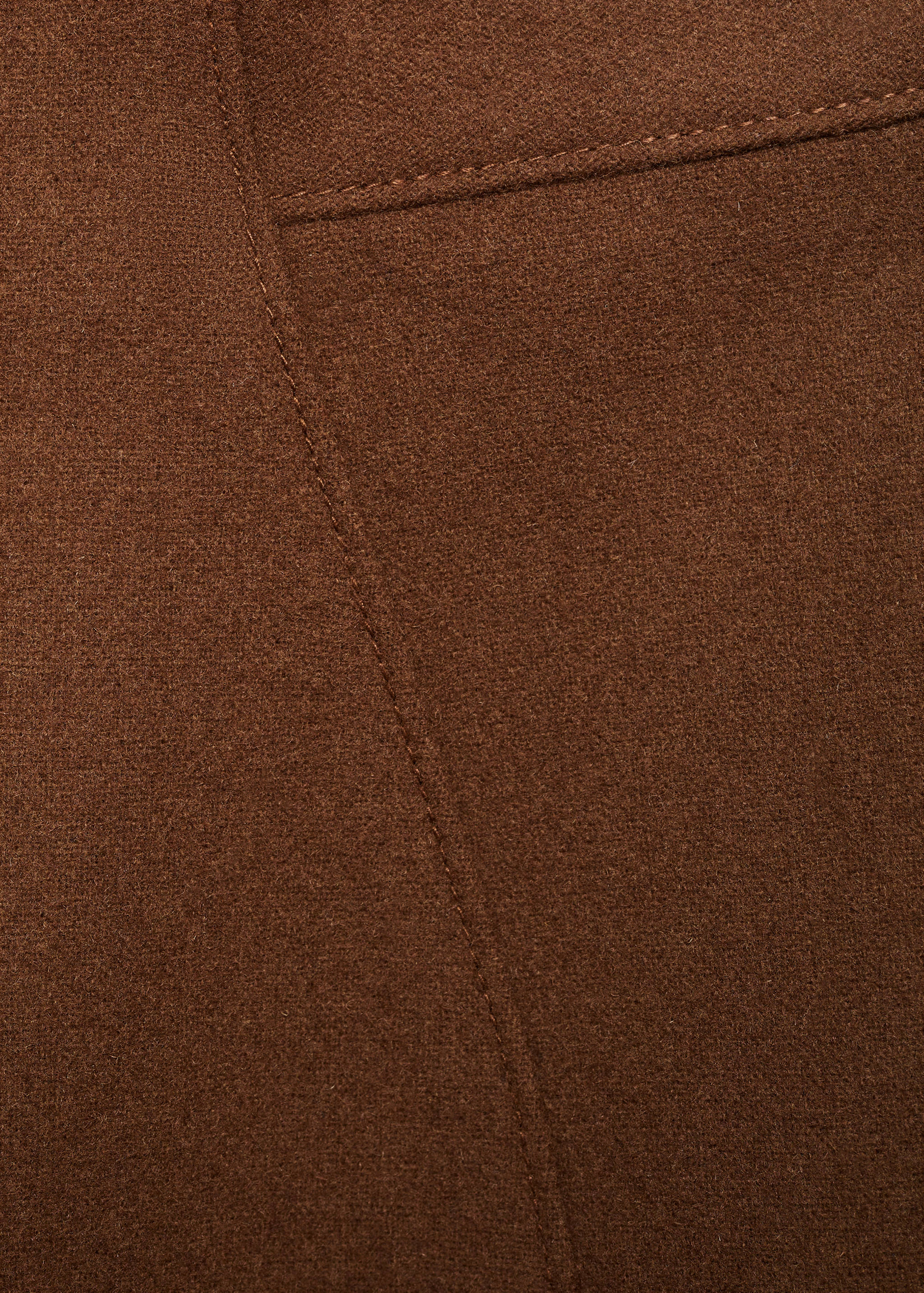 Saia curta de lã - Pormenor do artigo 8