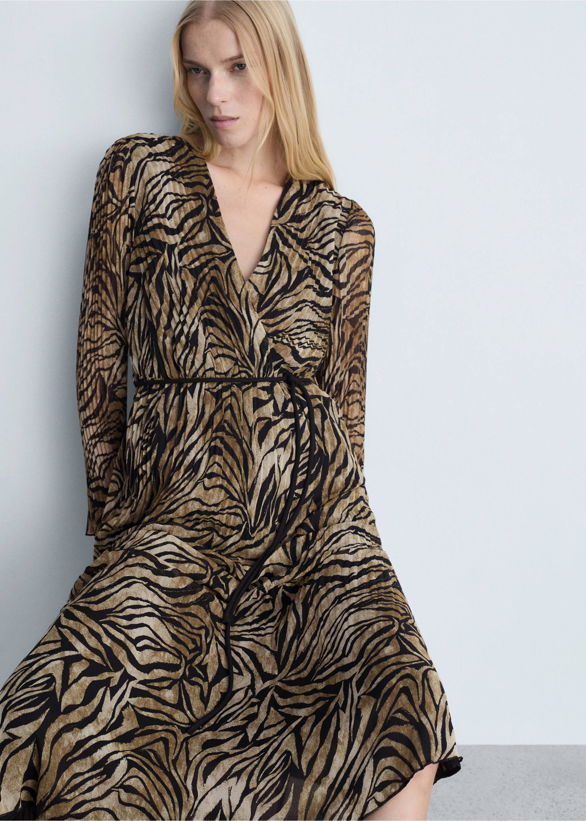 Kleid mit Leopardenmuster und Schleife - Mittlere Ansicht, Braun. Ref: 77085654-00.