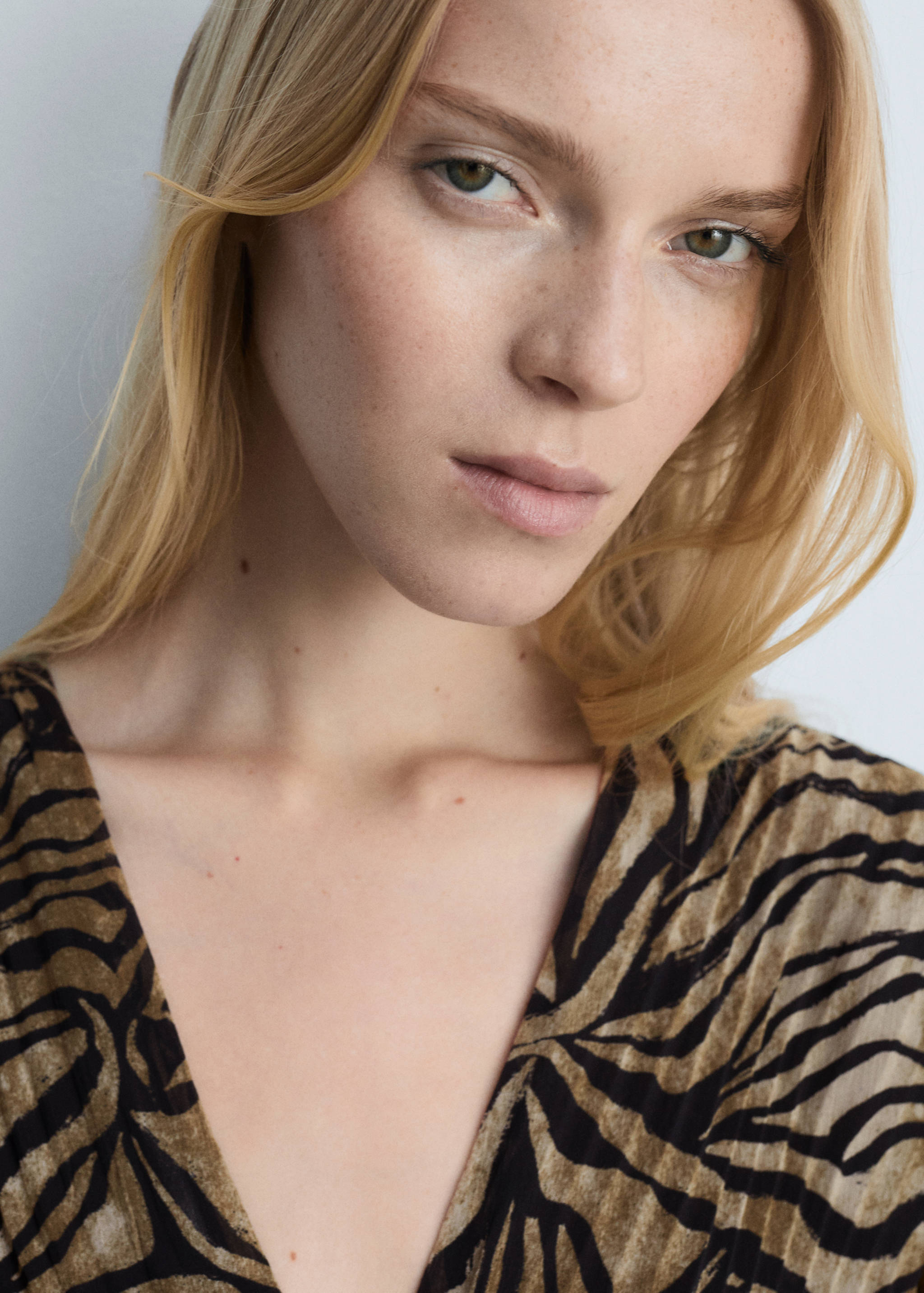 Rochie leopard cu fundă - Detaliu al articolului 1