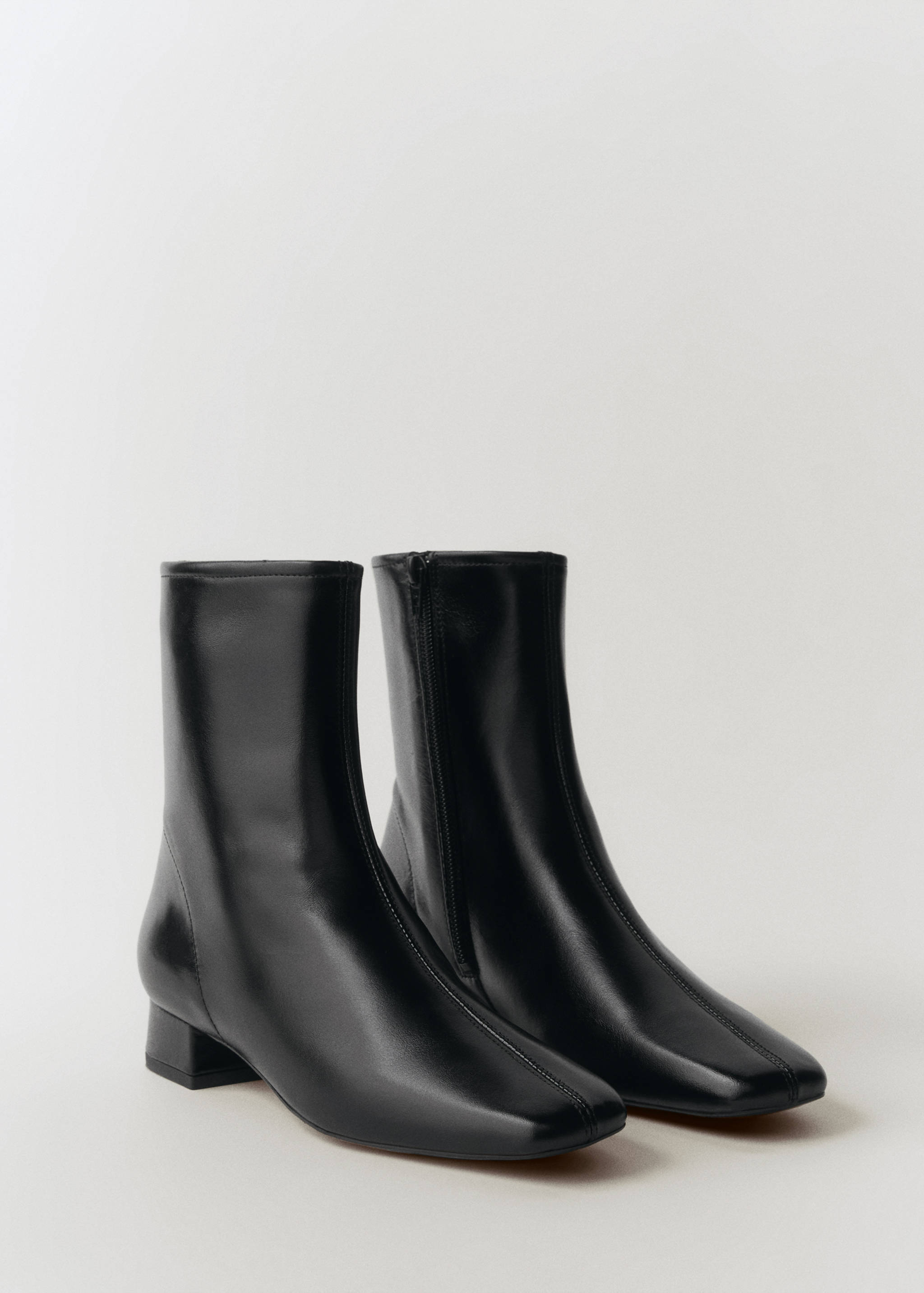 Leather heeled boots - Medium plane