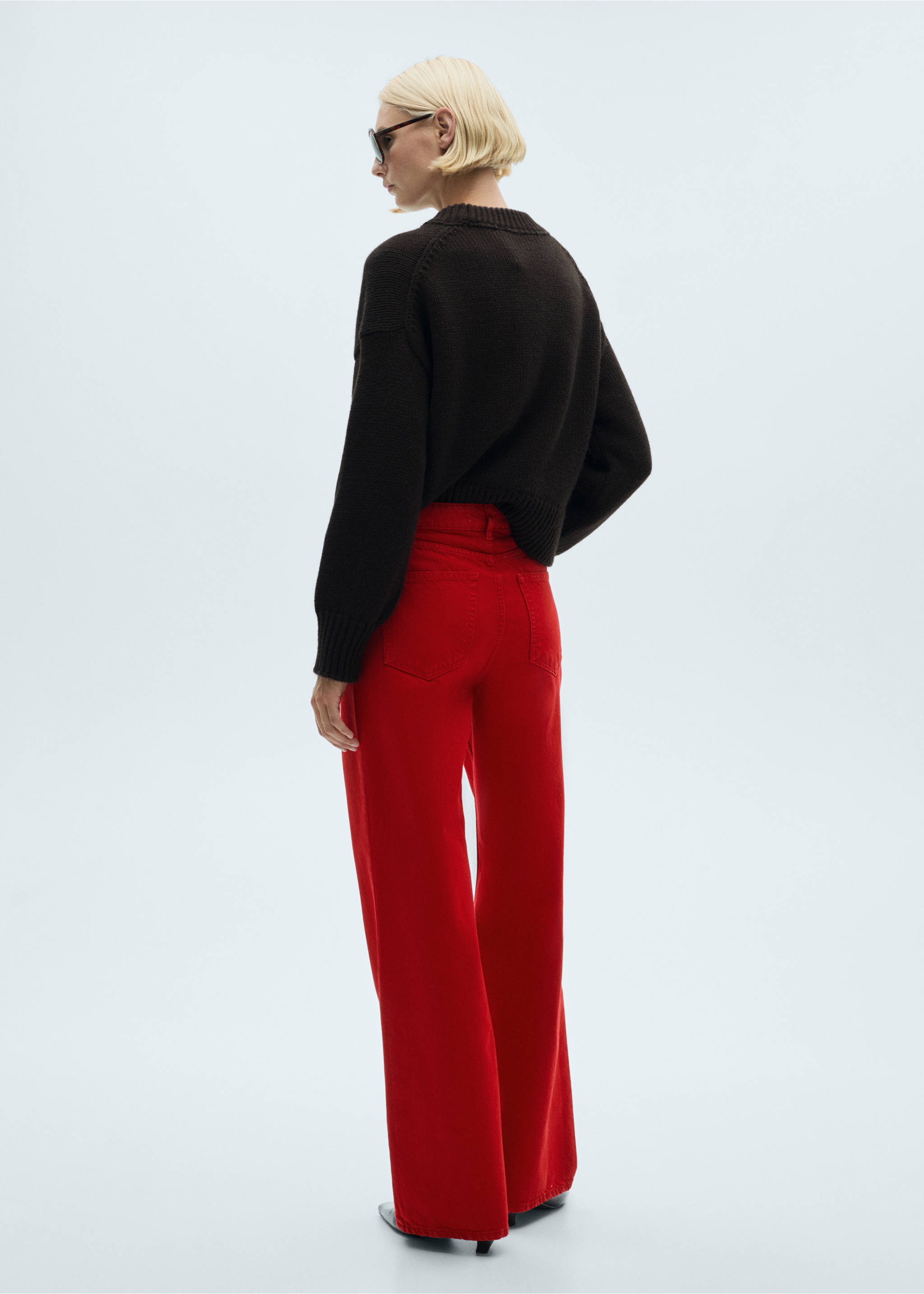 Jean droit taille haute - Verso de l’article, Rouge. Ref: 77085667-00.