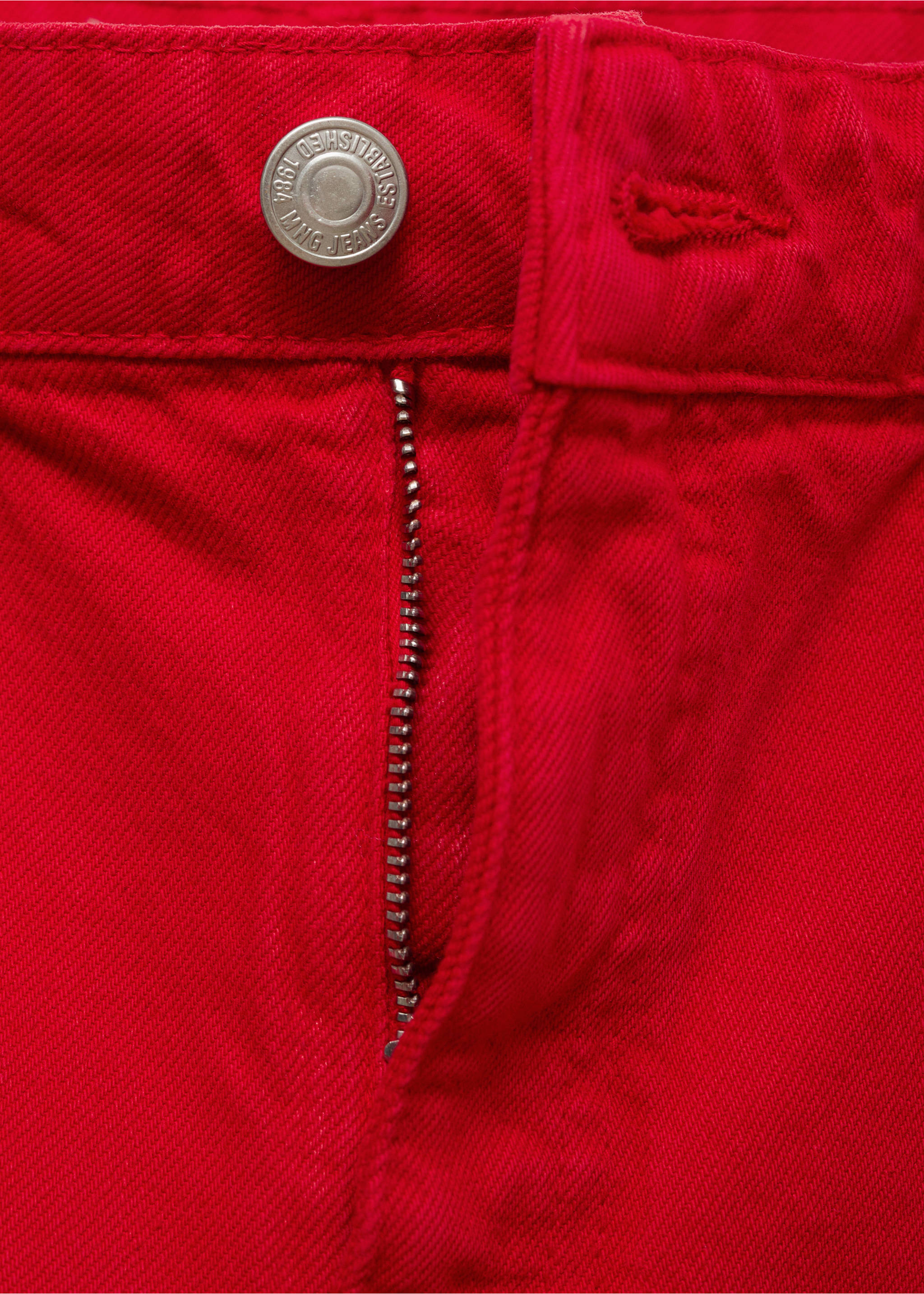 Jean droit taille haute - Détail de l'article 8, Rouge. Ref: 77085667-00.