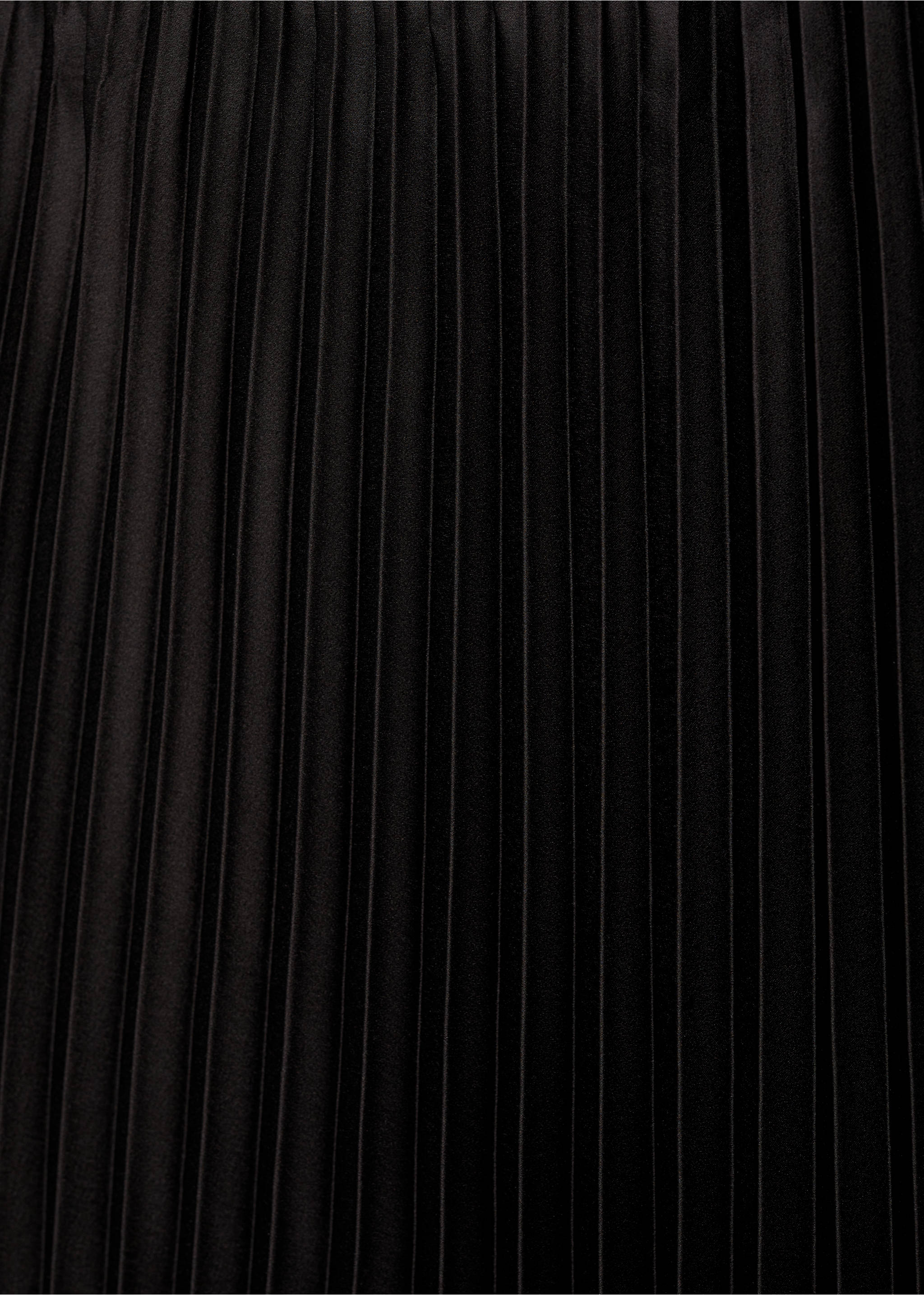 Pleated long skirt - Details of the article 0, Black. Ref: 77086000-00.