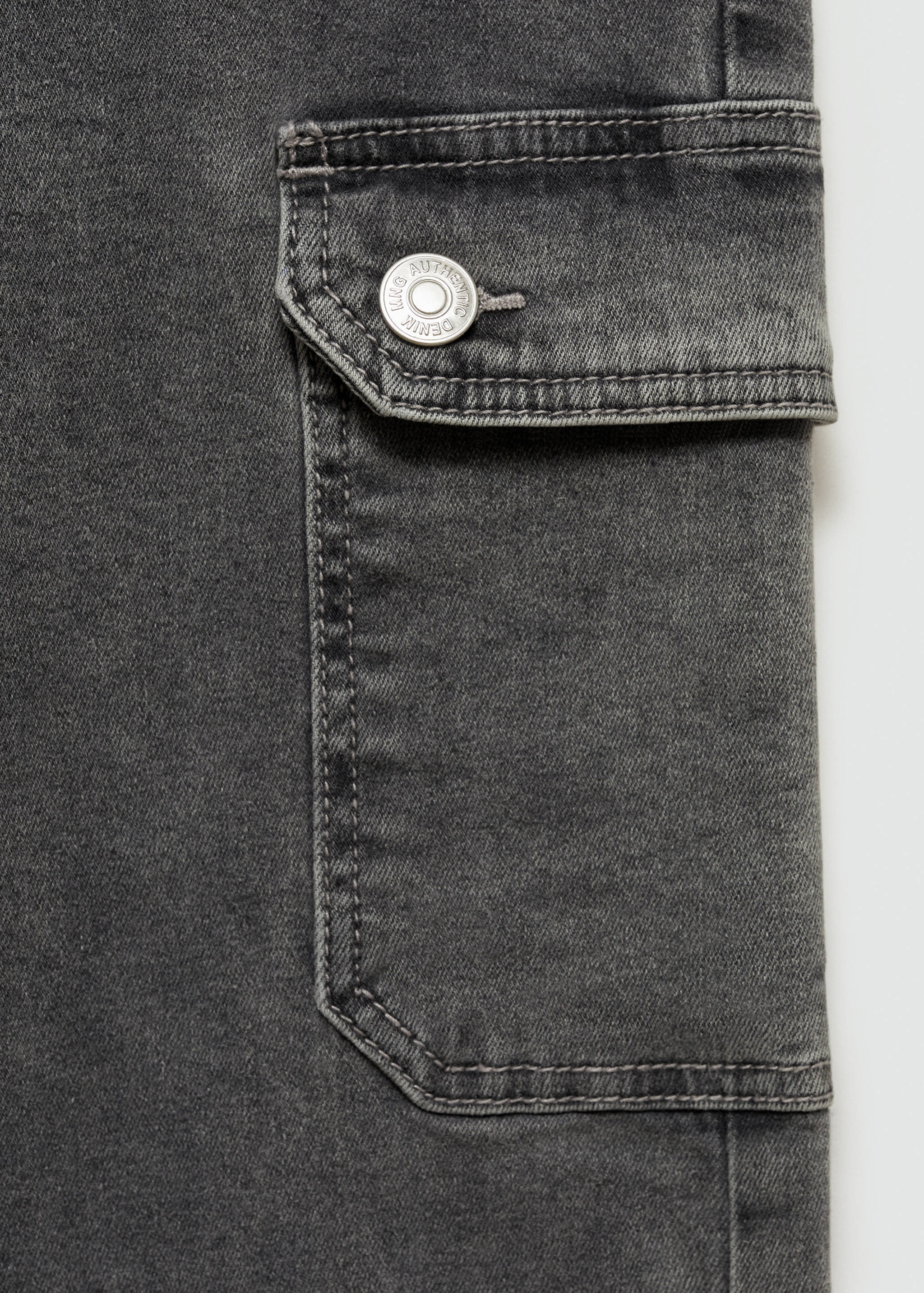 Pocket cargo jeans - Details of the article 0
