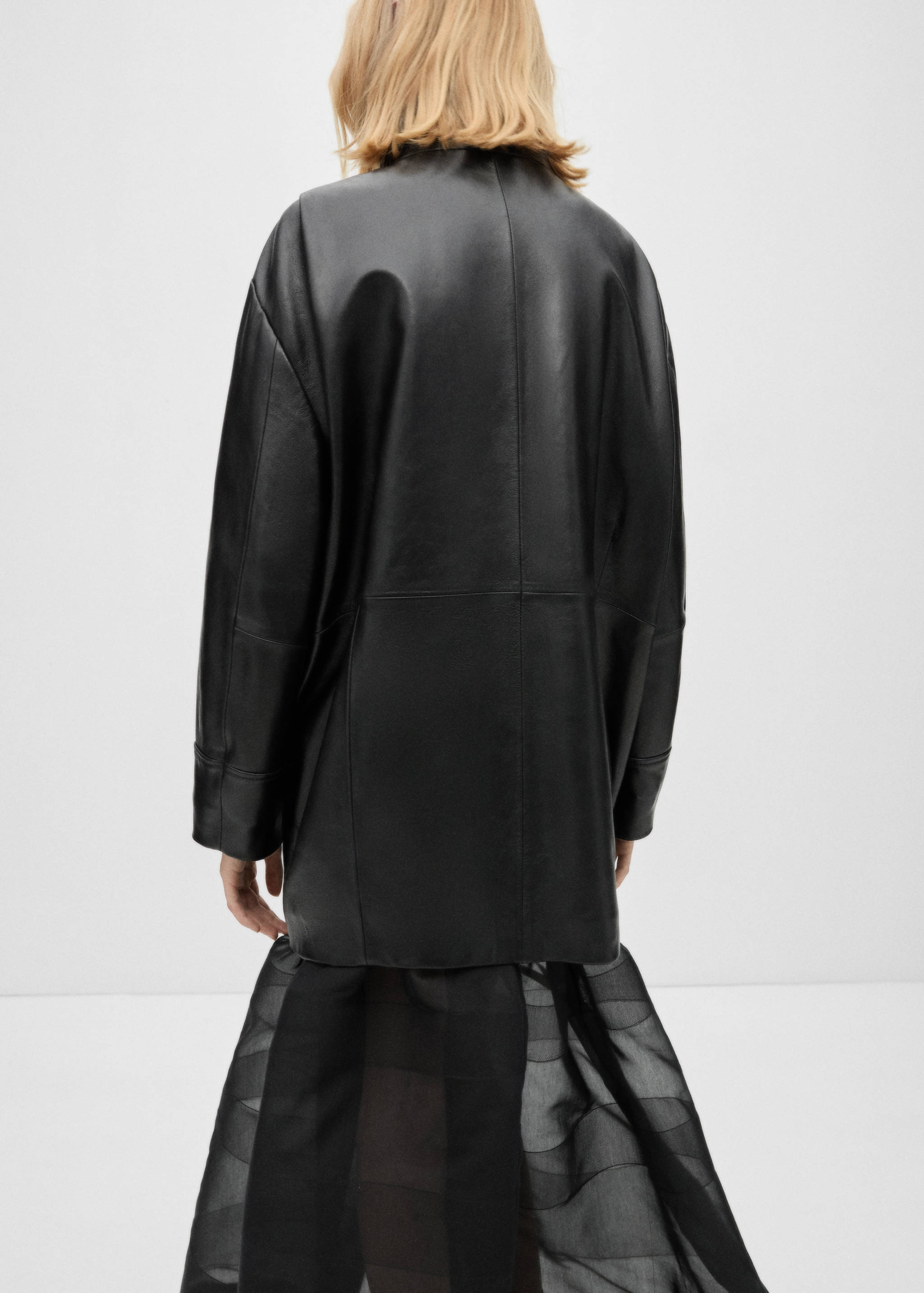 Oversized leather jacket - Reverse of the article