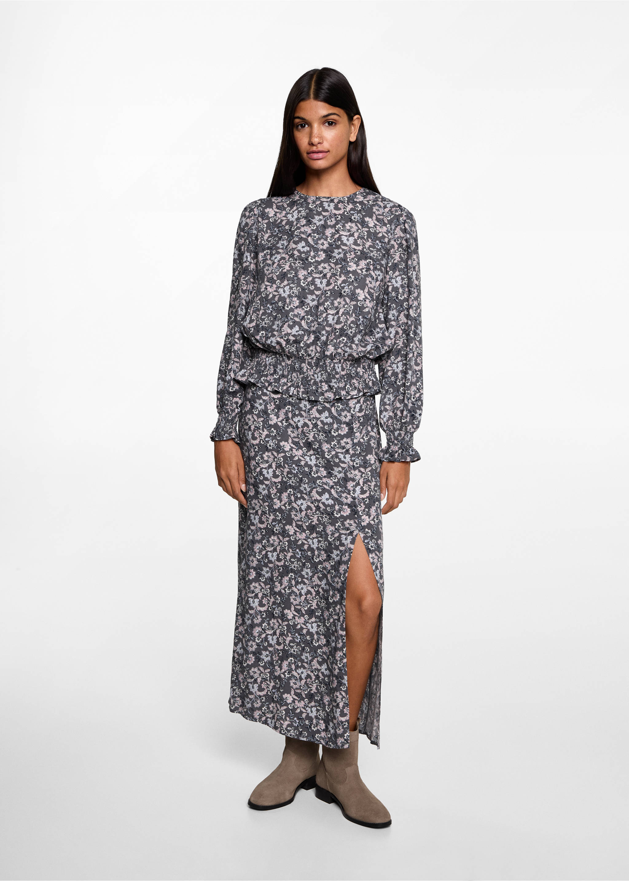 Slit floral skirt - Details of the article 2, Pink. Ref: 77086740-00.