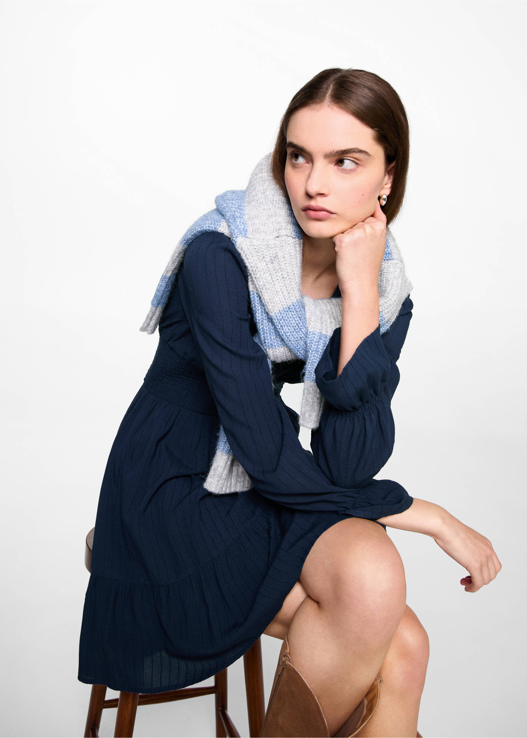 Ruched detail dress - Details of the article 2, Dark Navy. Ref: 77086742-00.