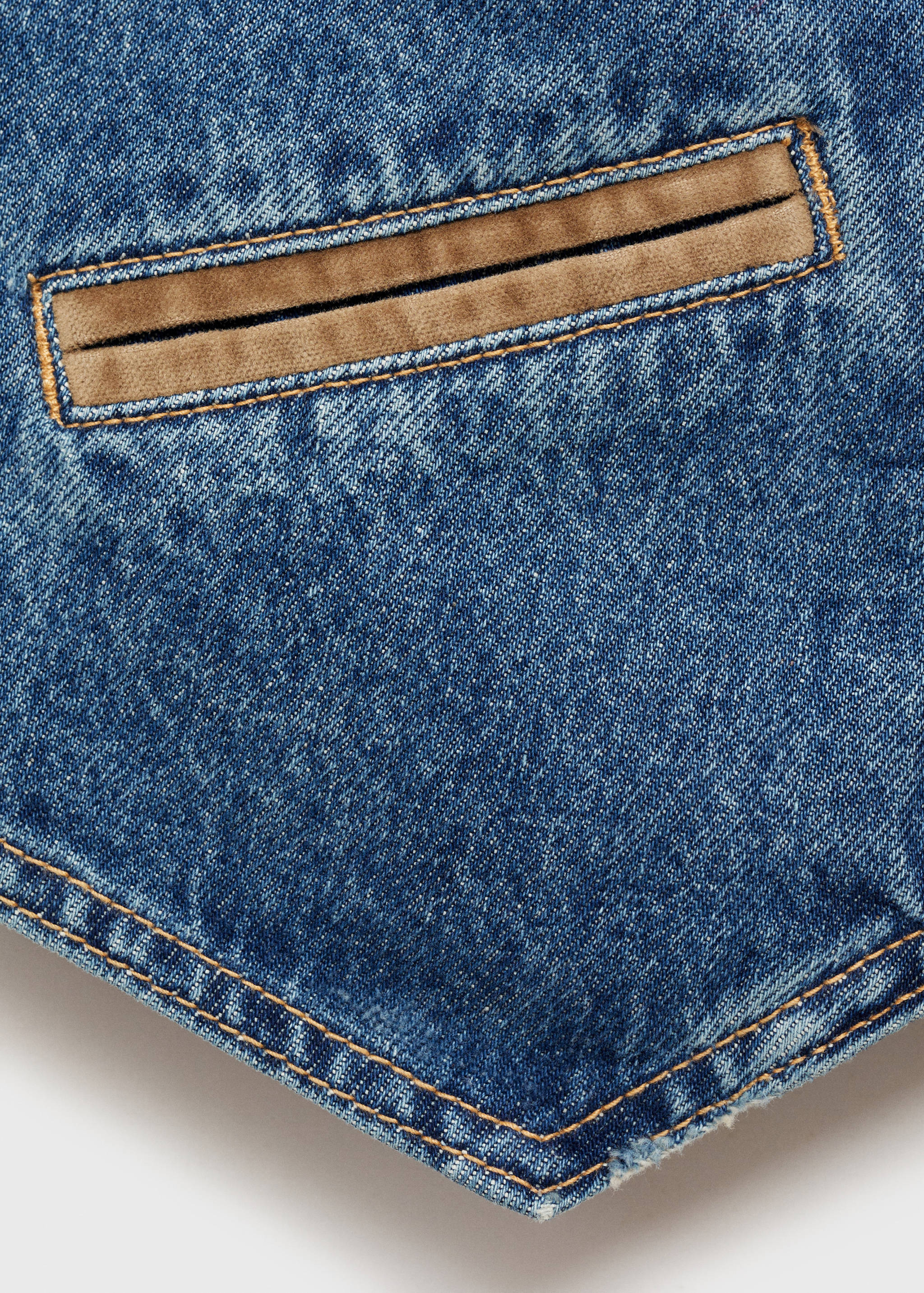 Denim vest with contrast details - Details of the article 0
