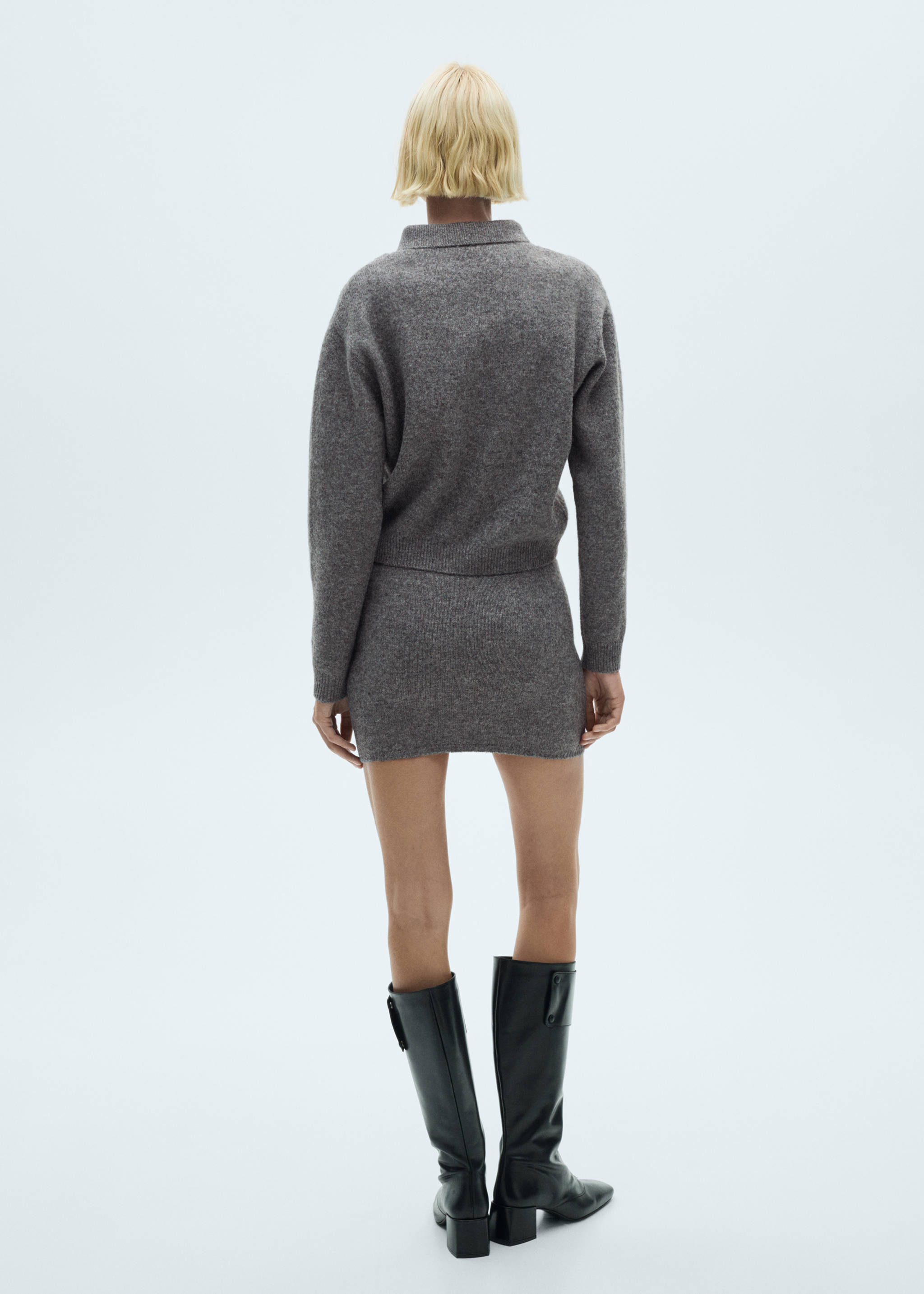 Knitted miniskirt - Reverse of the article