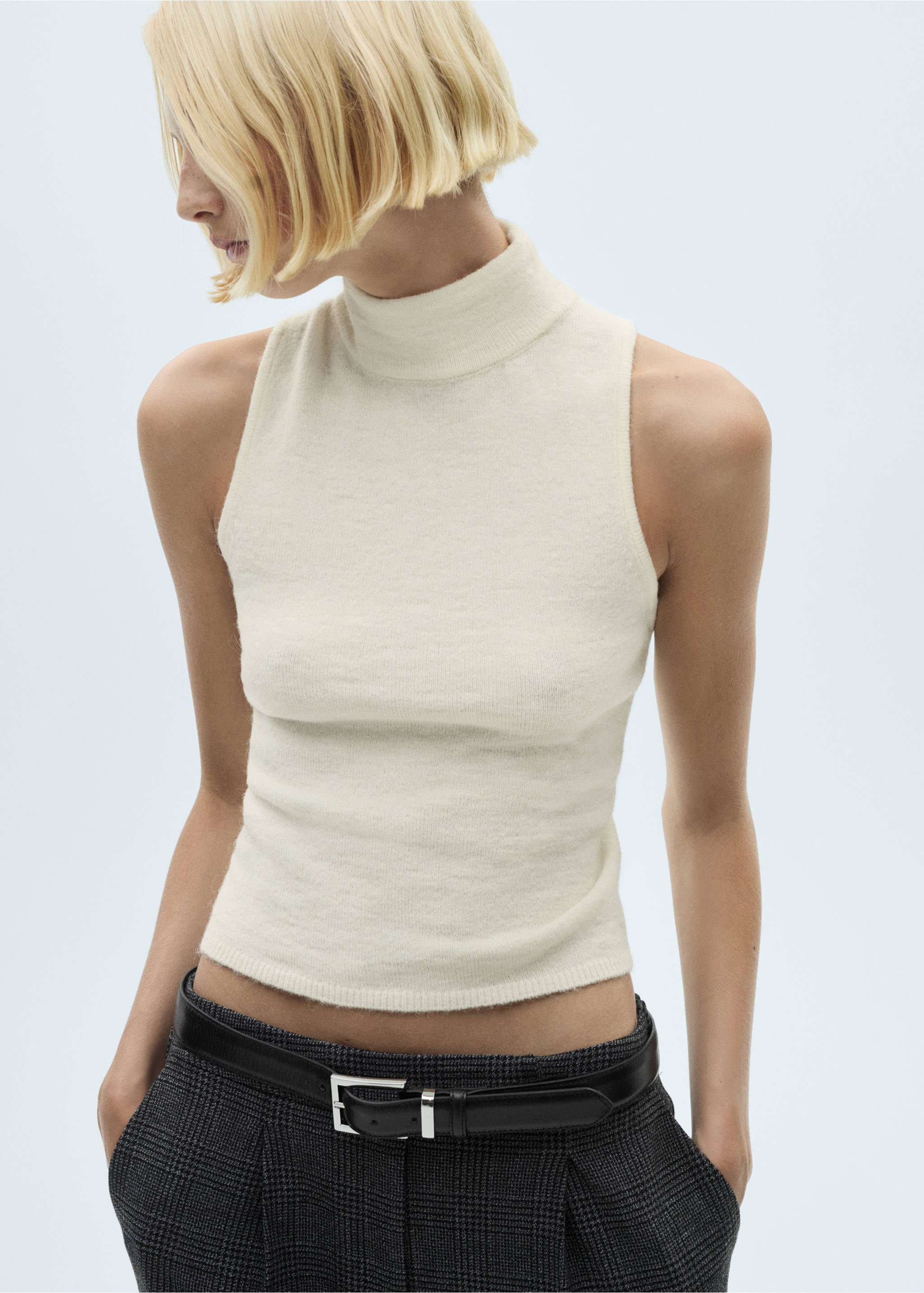 Open back knitted top - Medium plane, Ecru. Ref: 77087661-00.