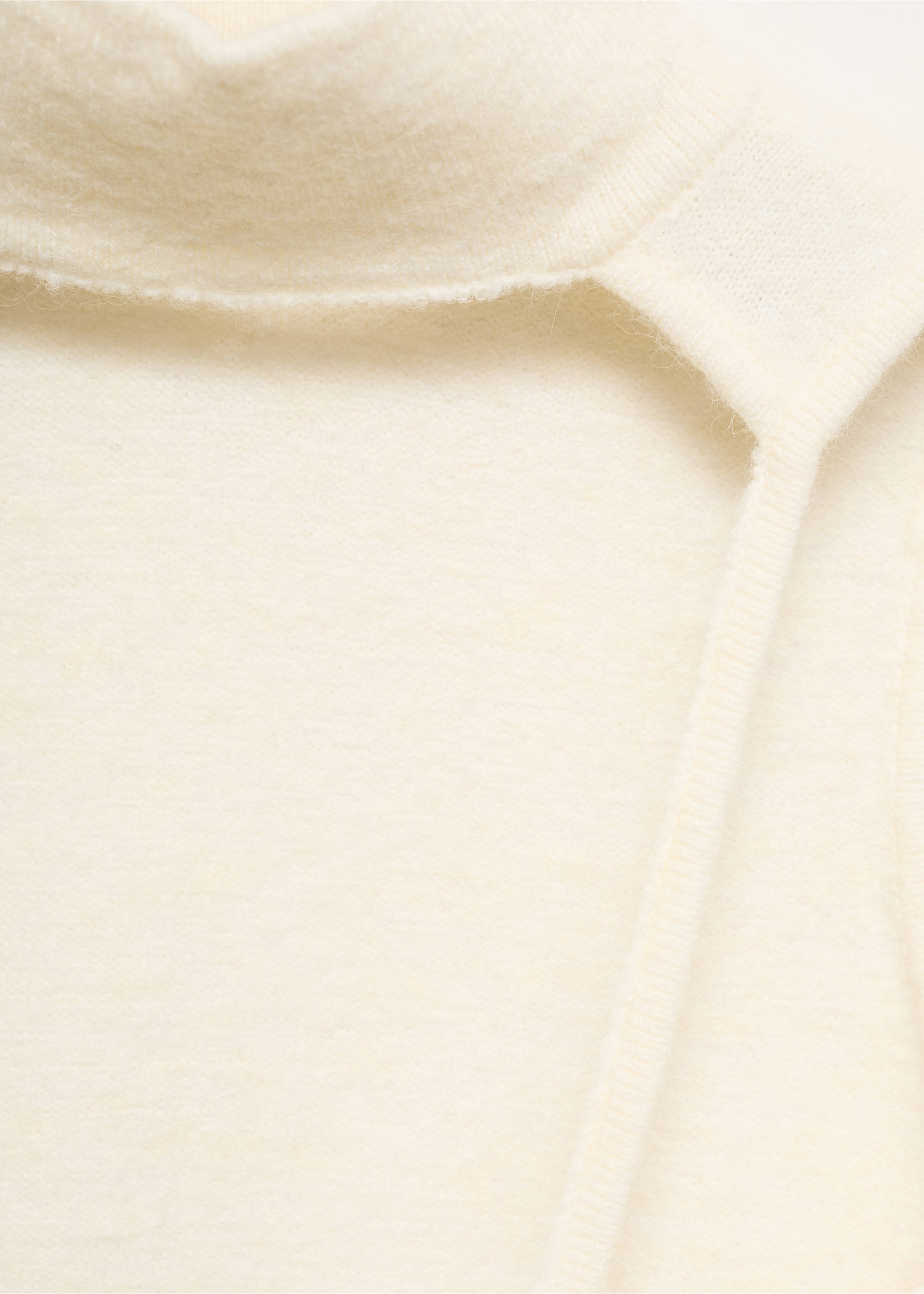 Open back knitted top - Details of the article 0, Ecru. Ref: 77087661-00.
