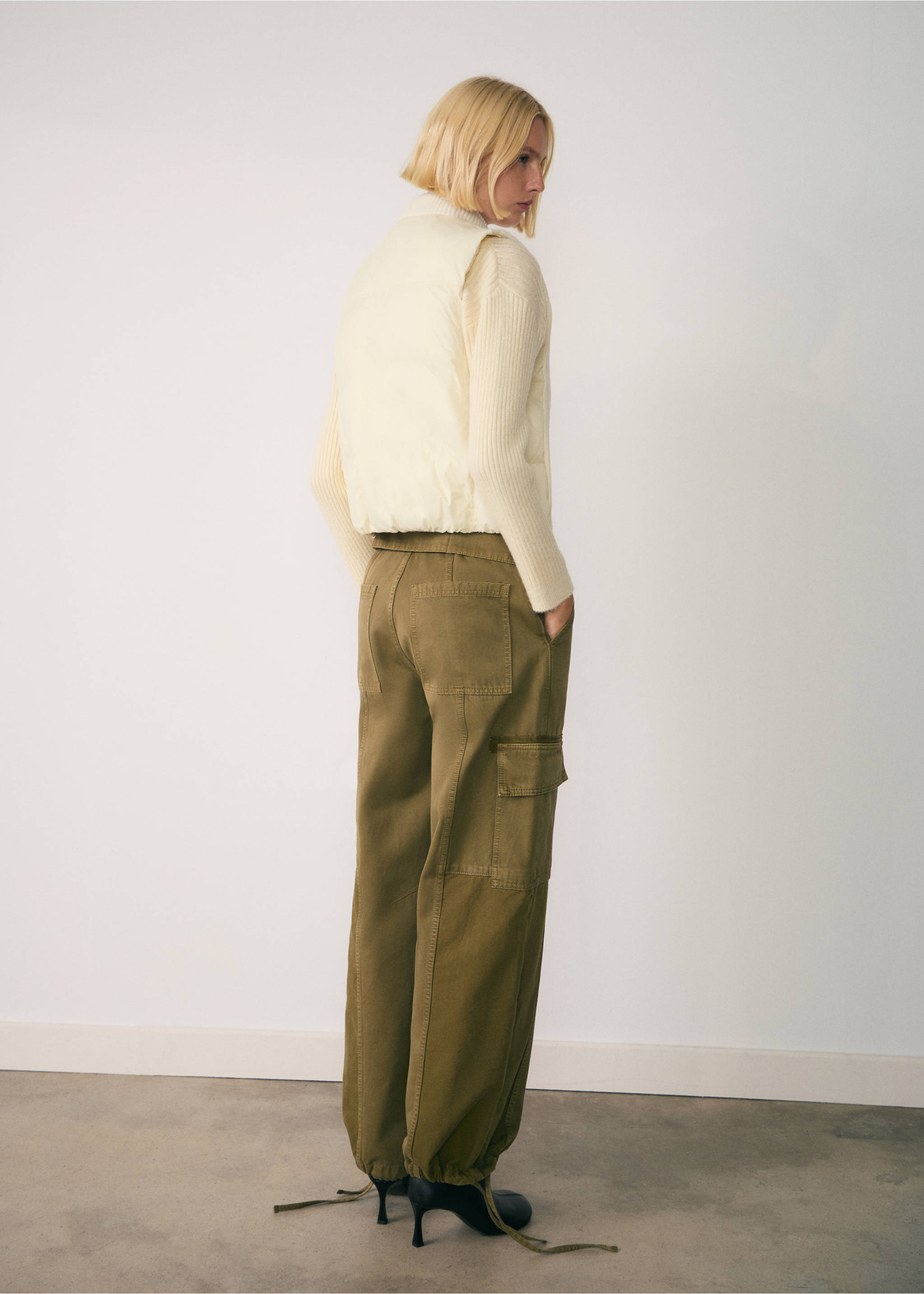 Gilet maille combiné - Verso de l’article, Écru. Ref: 77087662-00.