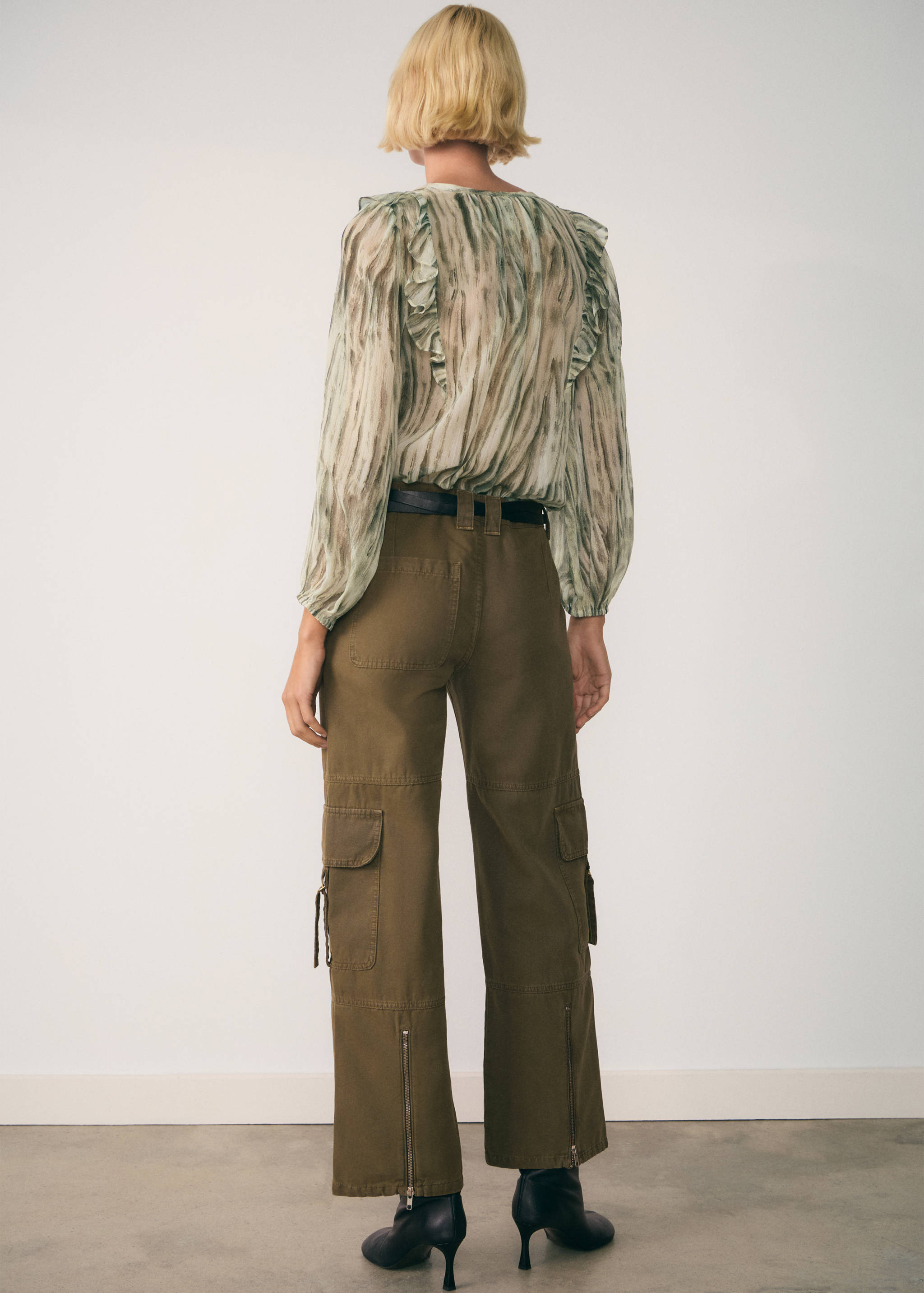 Semi-transparent printed blouse - Reverse of the article