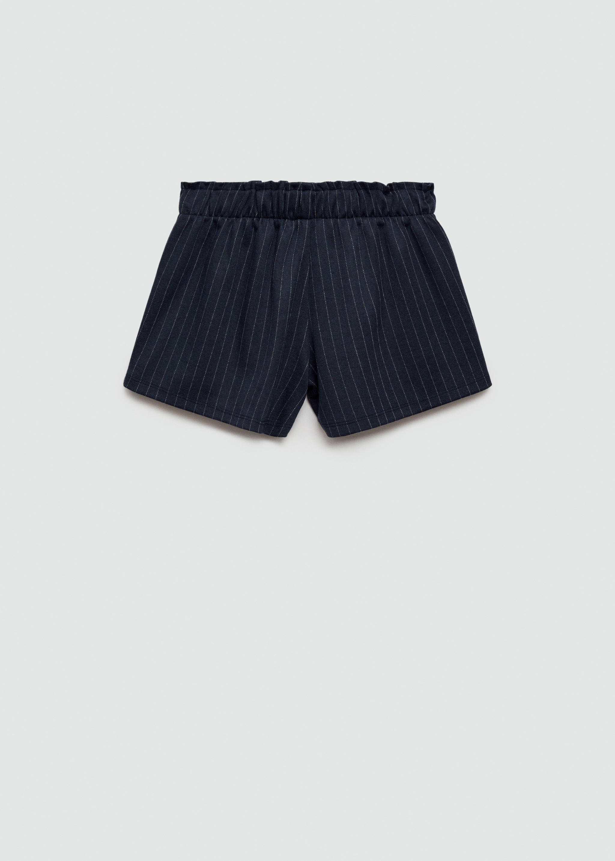 Gestreifte Shorts mit Gürtel - Rückseite des Artikels