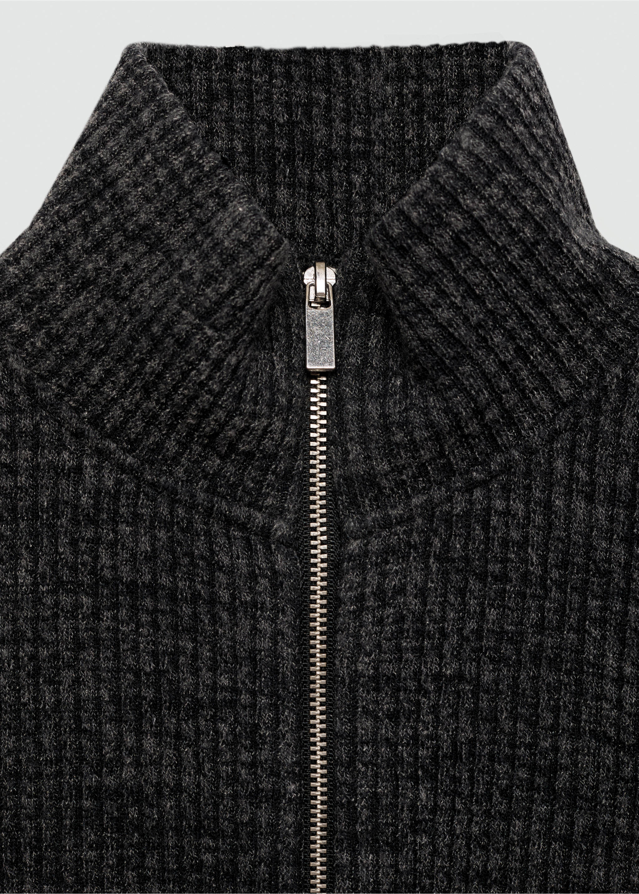 Knitted jacket with zip - Details of the article 8, Grey. Ref: 77087690-00.