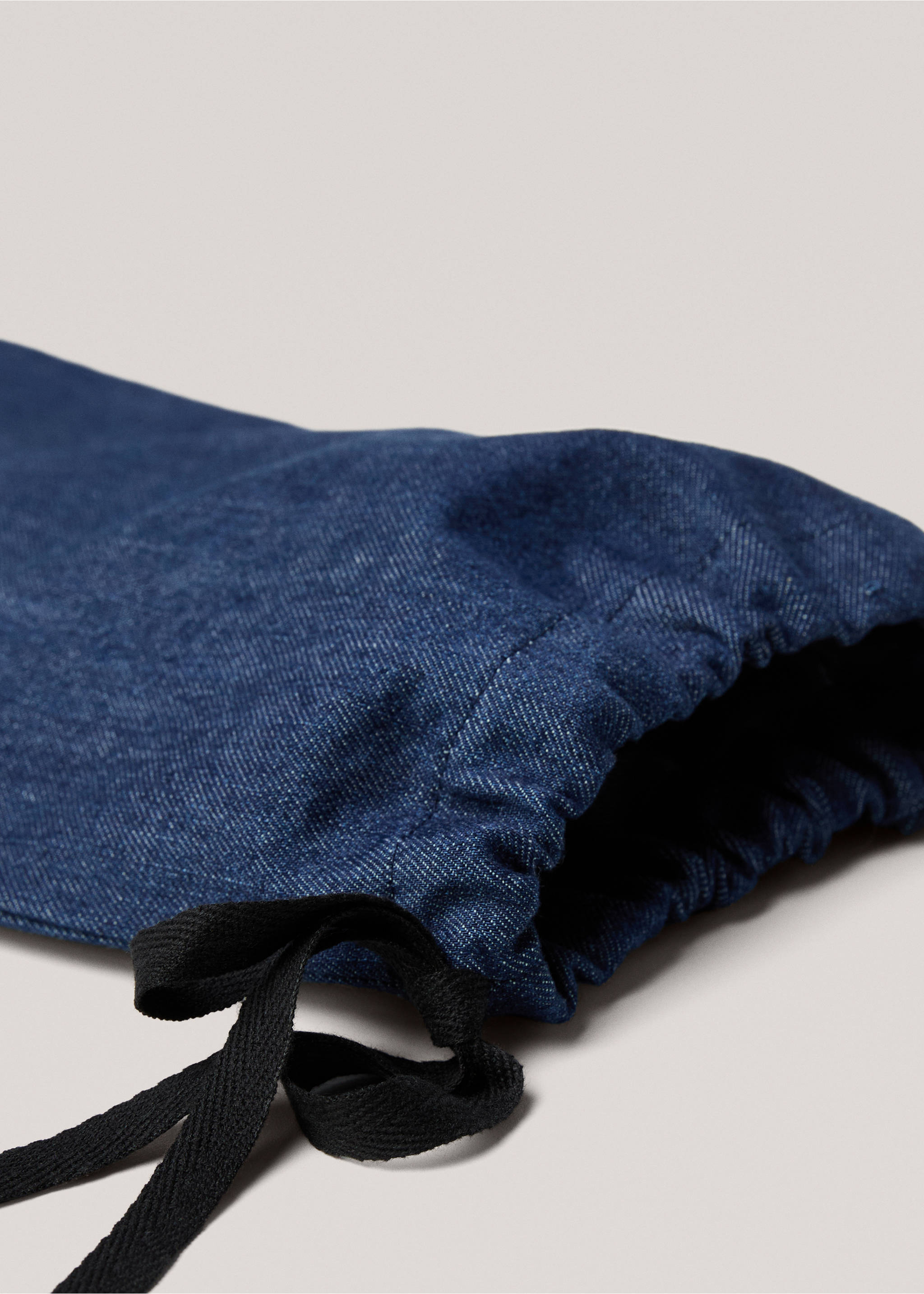Denim bread bag with adjustable strap - Details of the article 1, Medium Blue. Ref: 77087709-00.