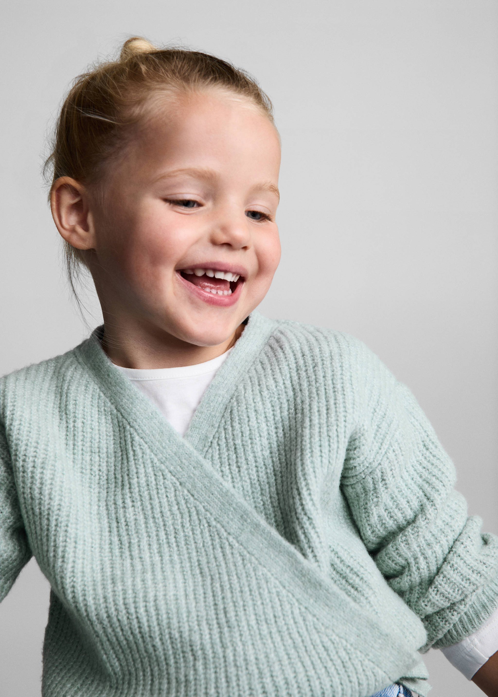 Wrap bow cardigan - Details of the article 1