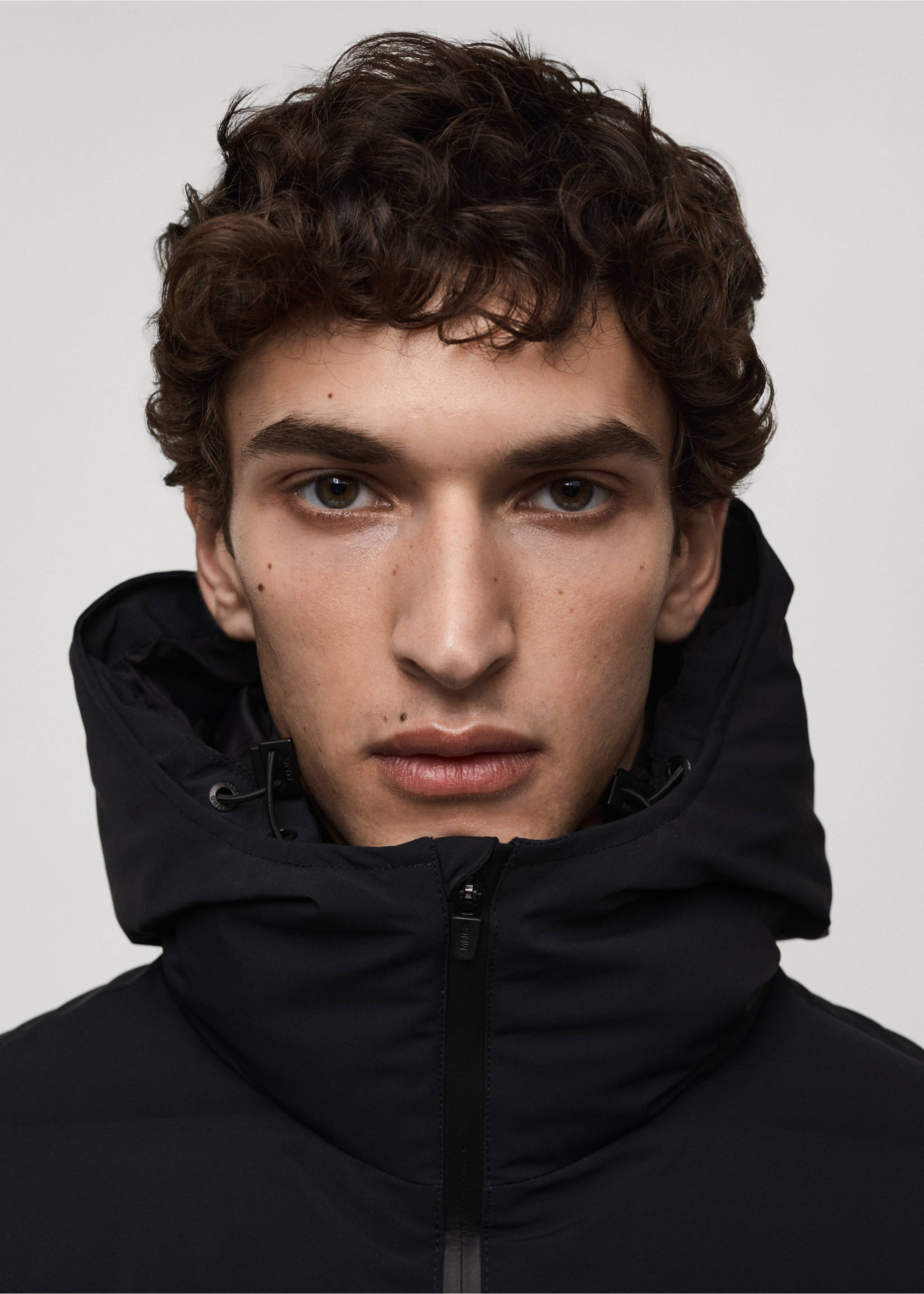 Waterproof anorak with down and feather filling - Details of the article 1, Dark Navy. Ref: 77087911-00.