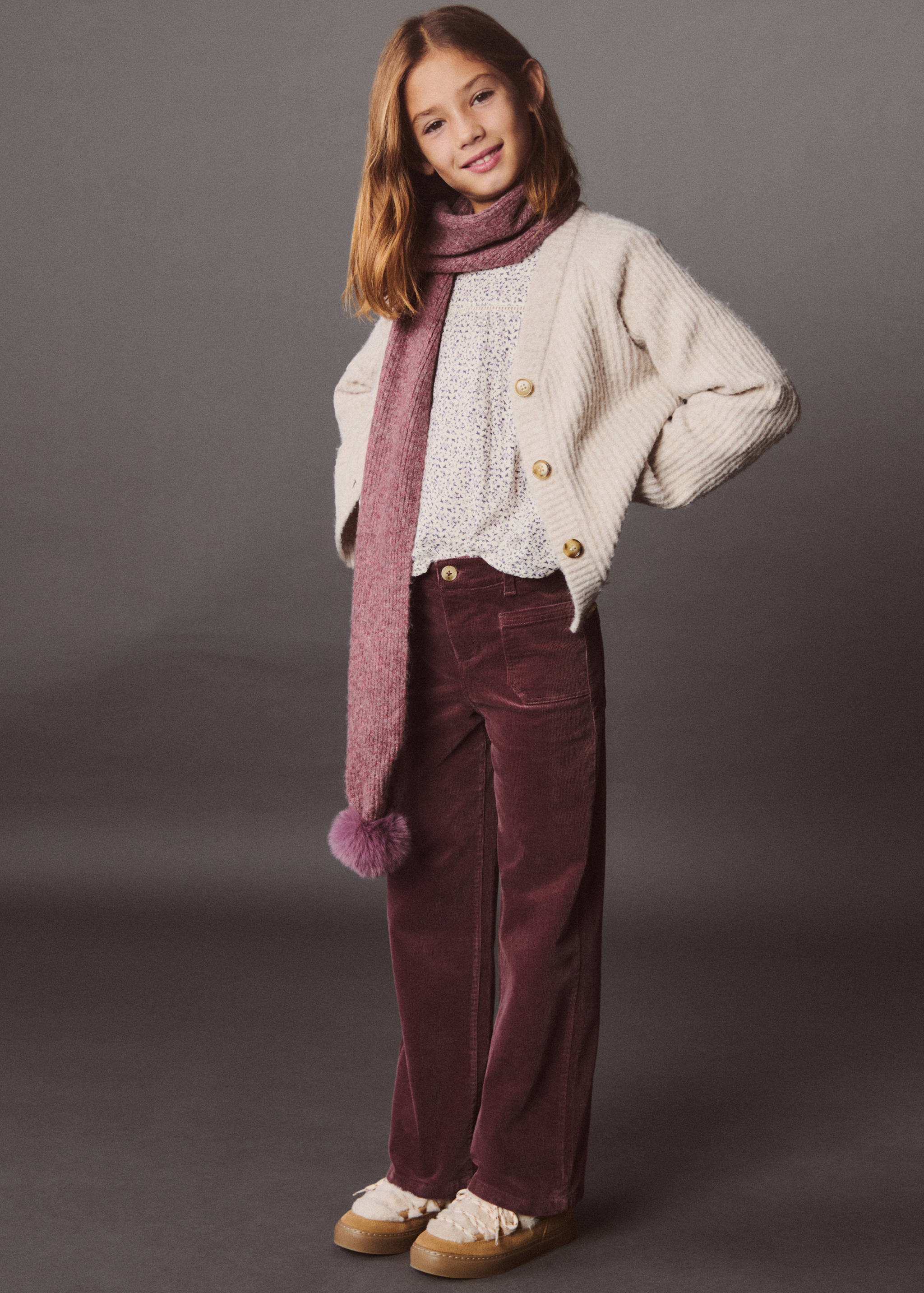 Pockets corduroy trousers - Details of the article 6