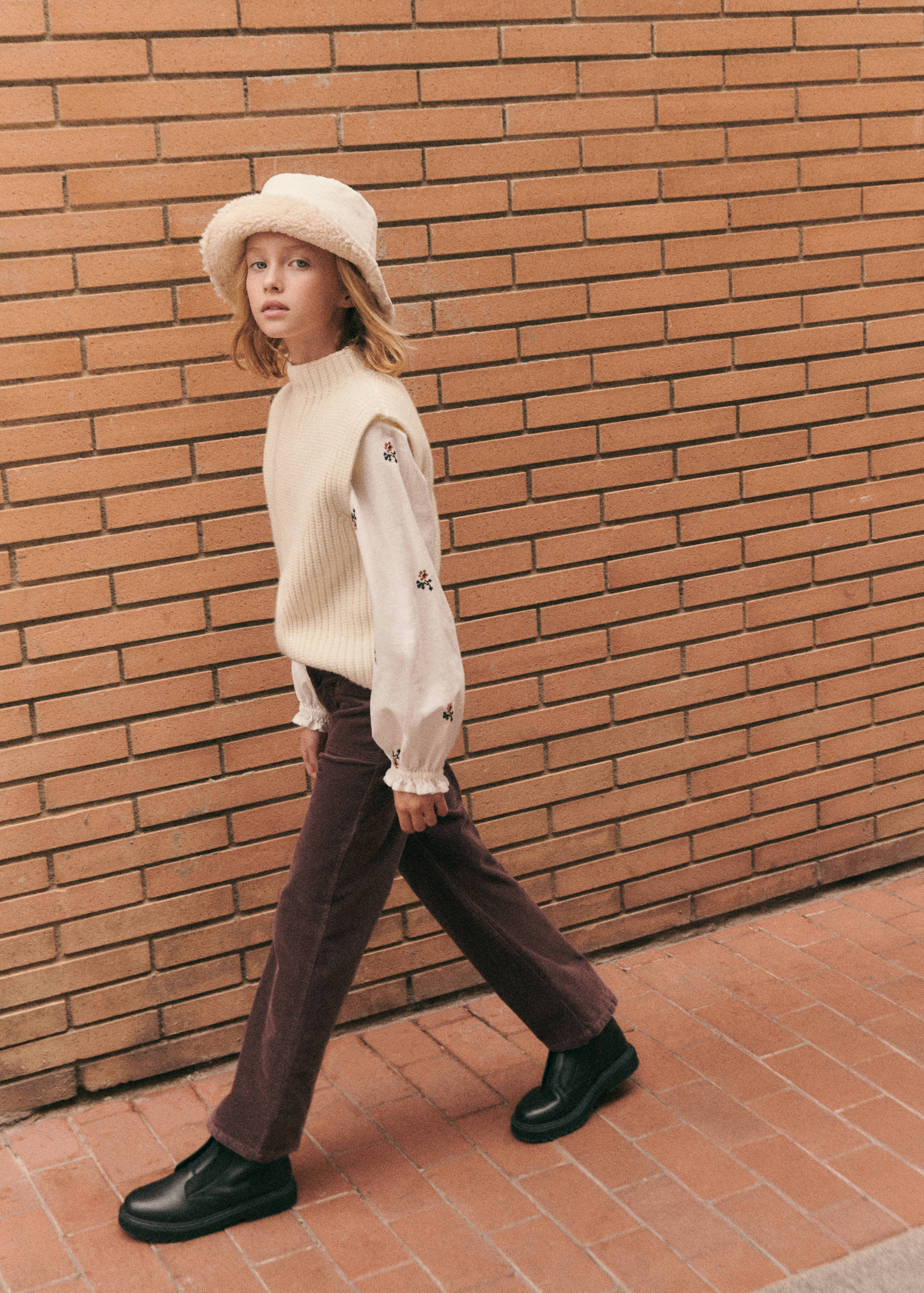 Pockets corduroy trousers - Details of the article 5