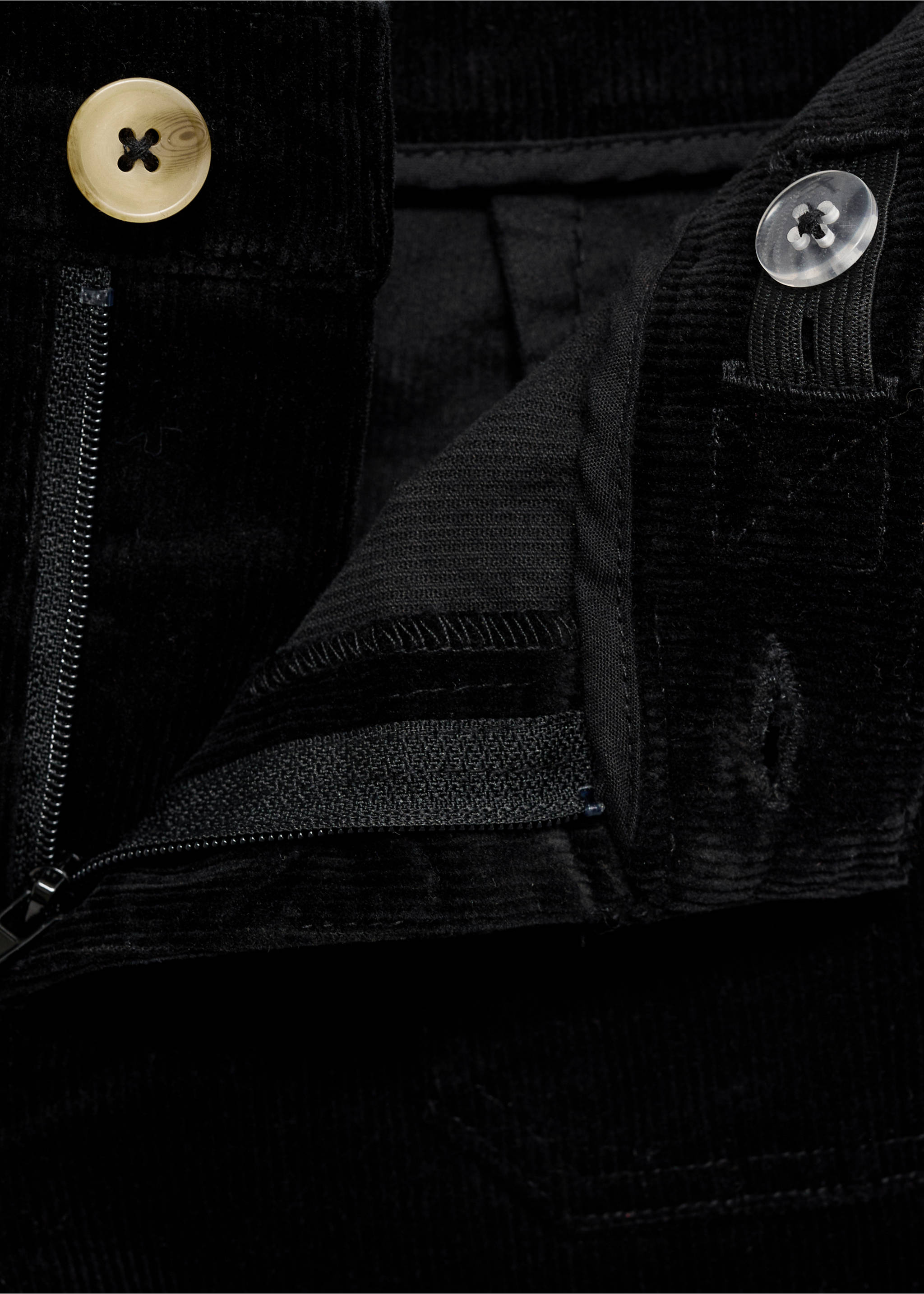 Pockets corduroy trousers - Details of the article 8, Black. Ref: 77087918-00.