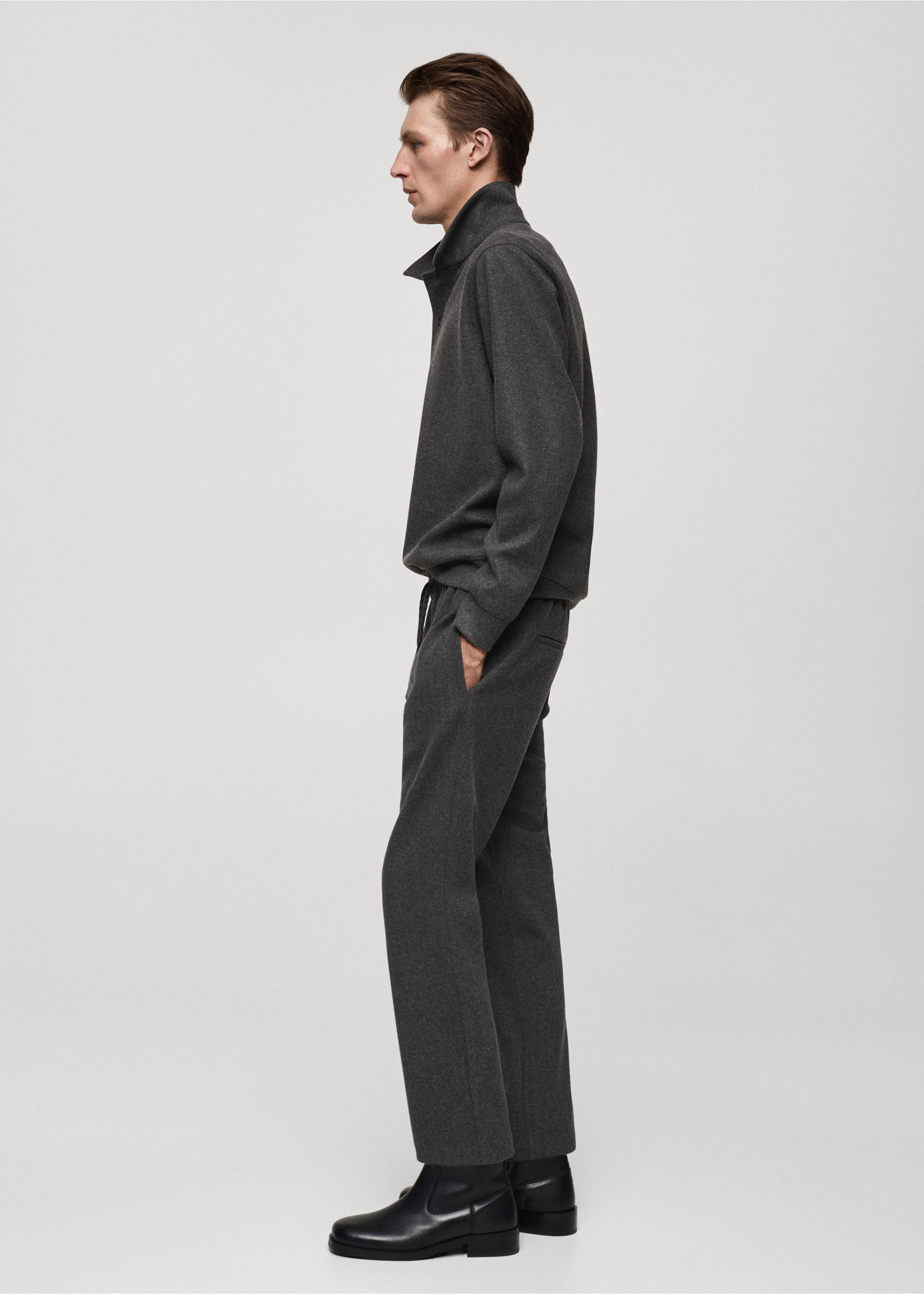 Flannel joggers with drawstring - Details of the article 2, Charcoal. Ref: 77087920-00.