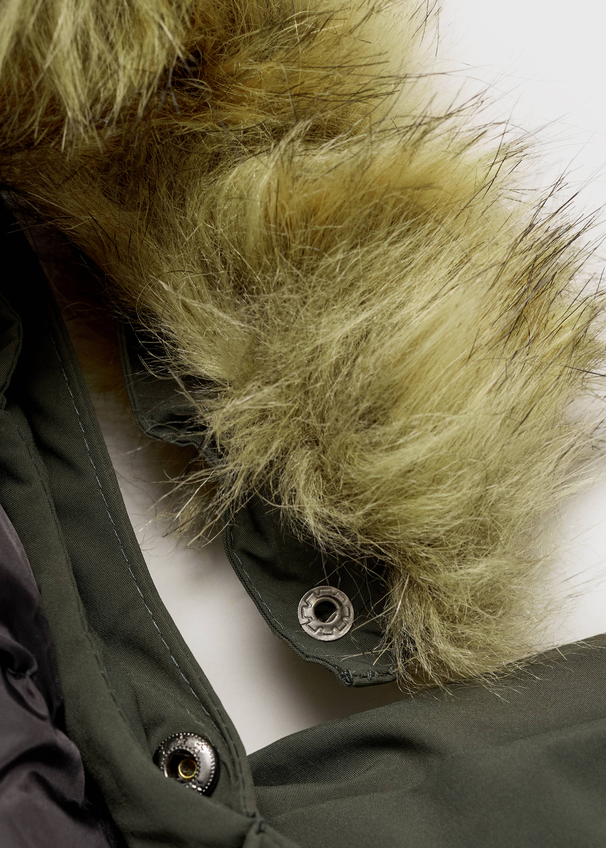 Anorak with shearling-effect hood - Details of the article 0