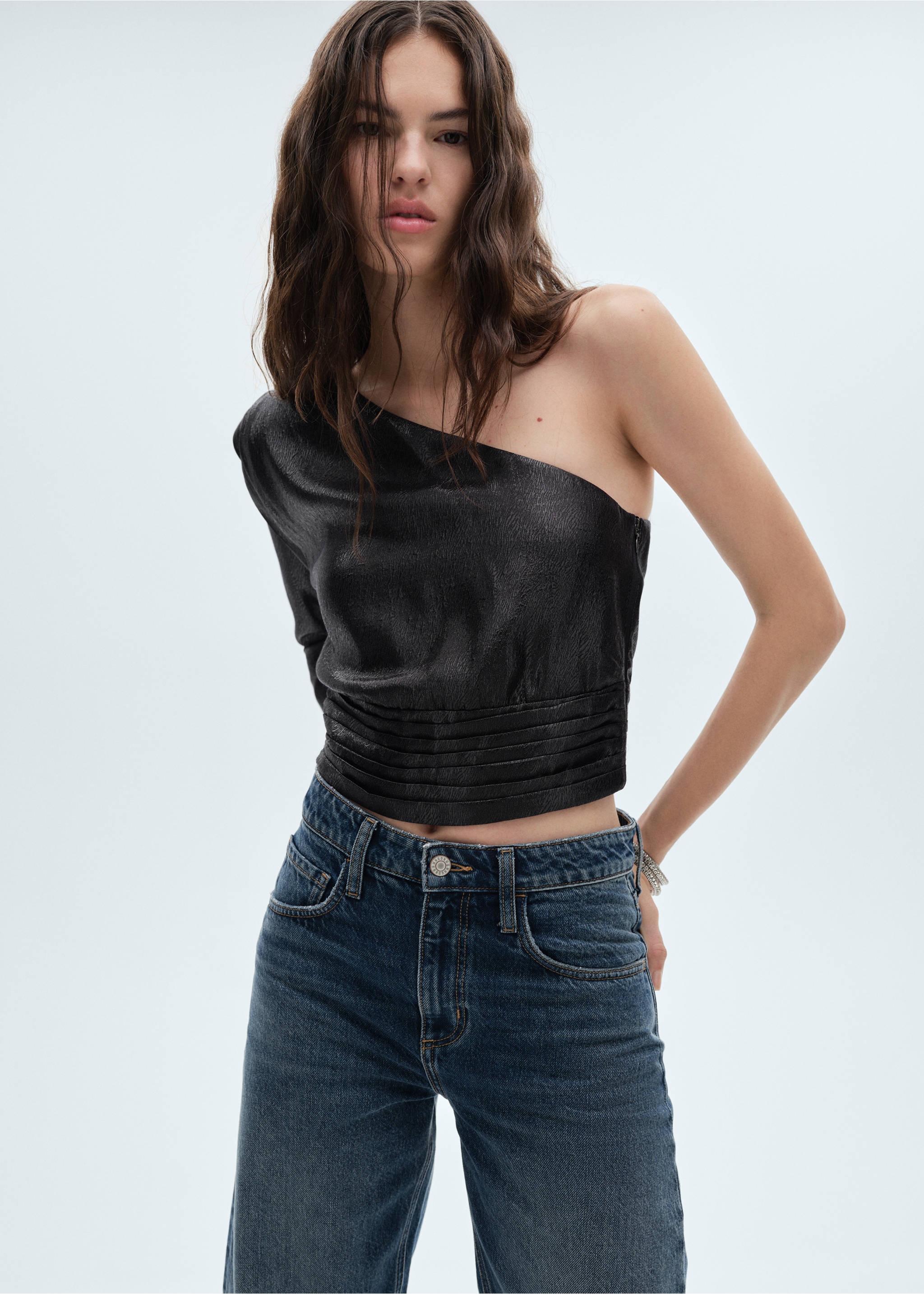 Asymmetrical puff sleeve blouse - Medium plane, Black. Ref: 77088266-00.