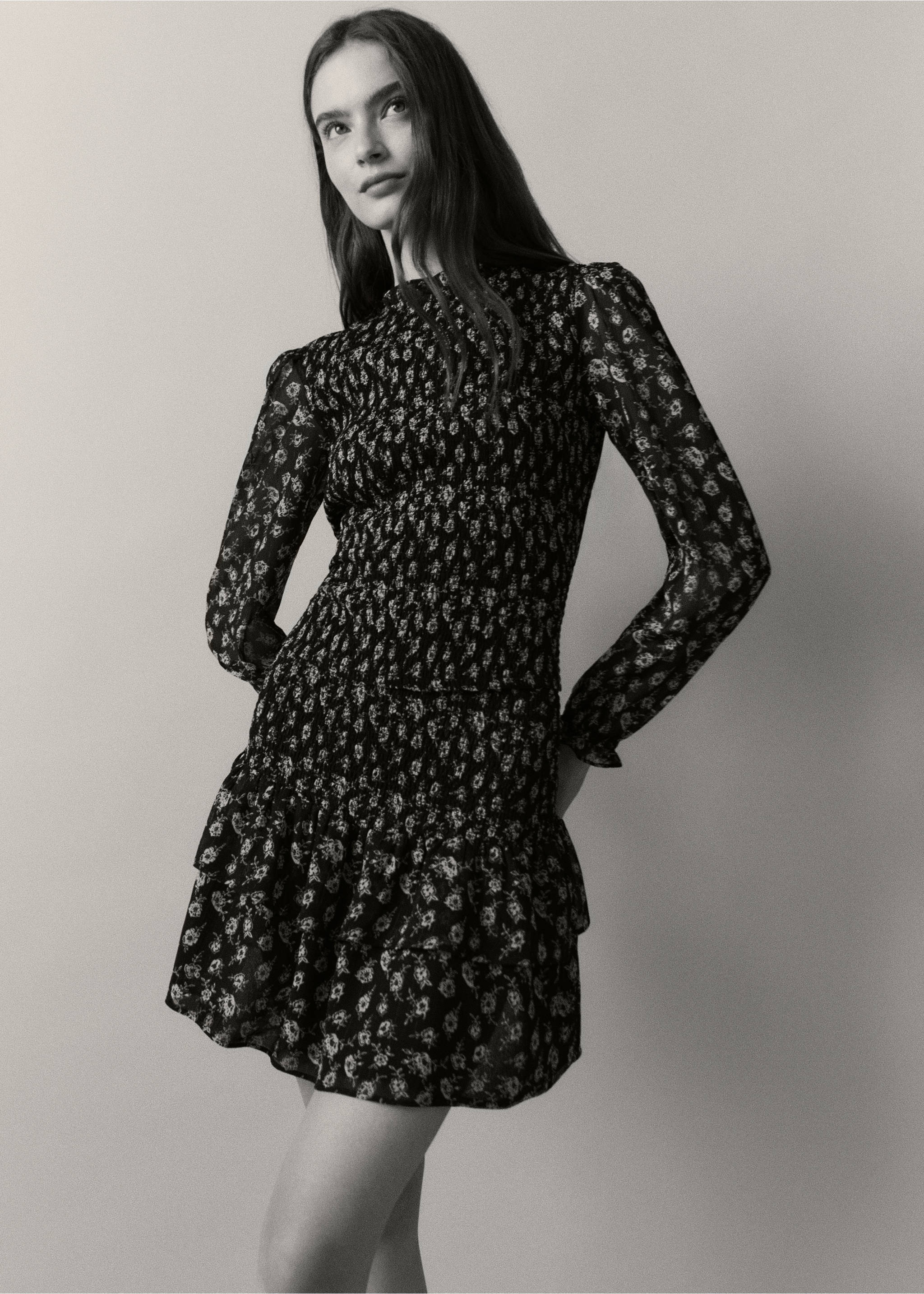 Bluză încrețită cu model floral - Detaliu al articolului 5, Negru. Ref: 77088277-00.