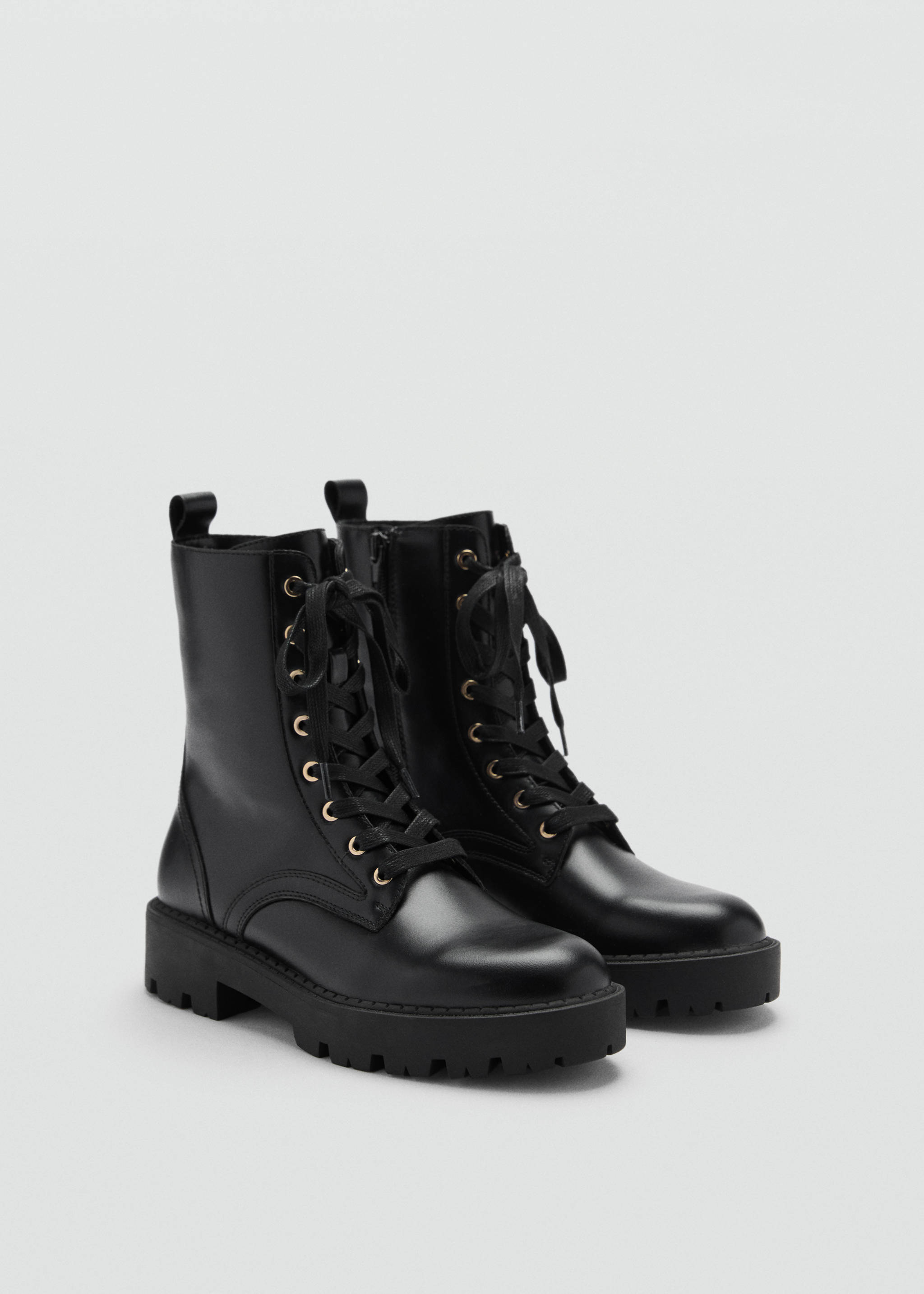 Lace-up leather ankle boots - Medium plane